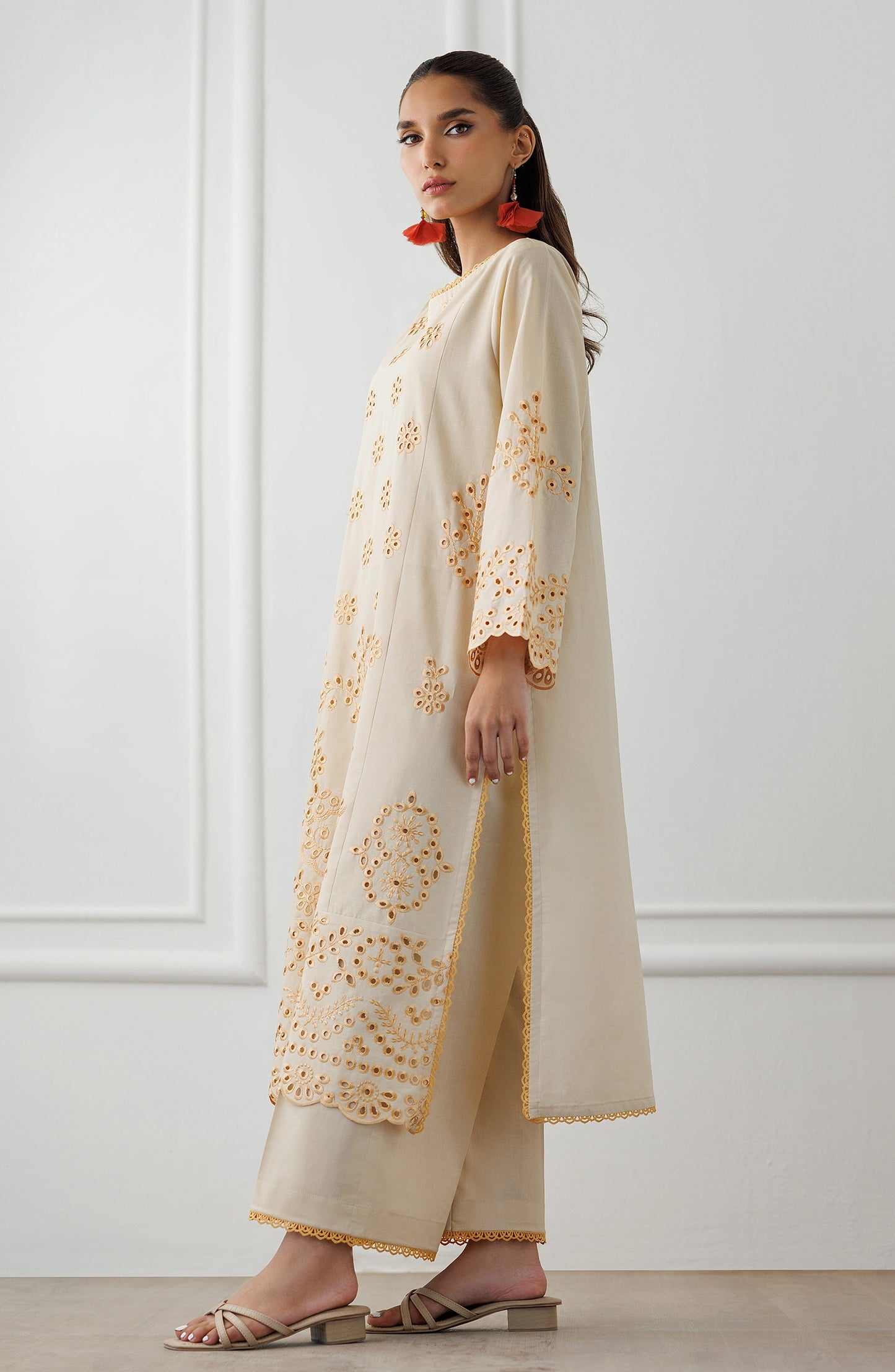 Stitched | 2 Piece | Embroidered | Cambric Shirt | WRHC25W-2001/S BEIGE