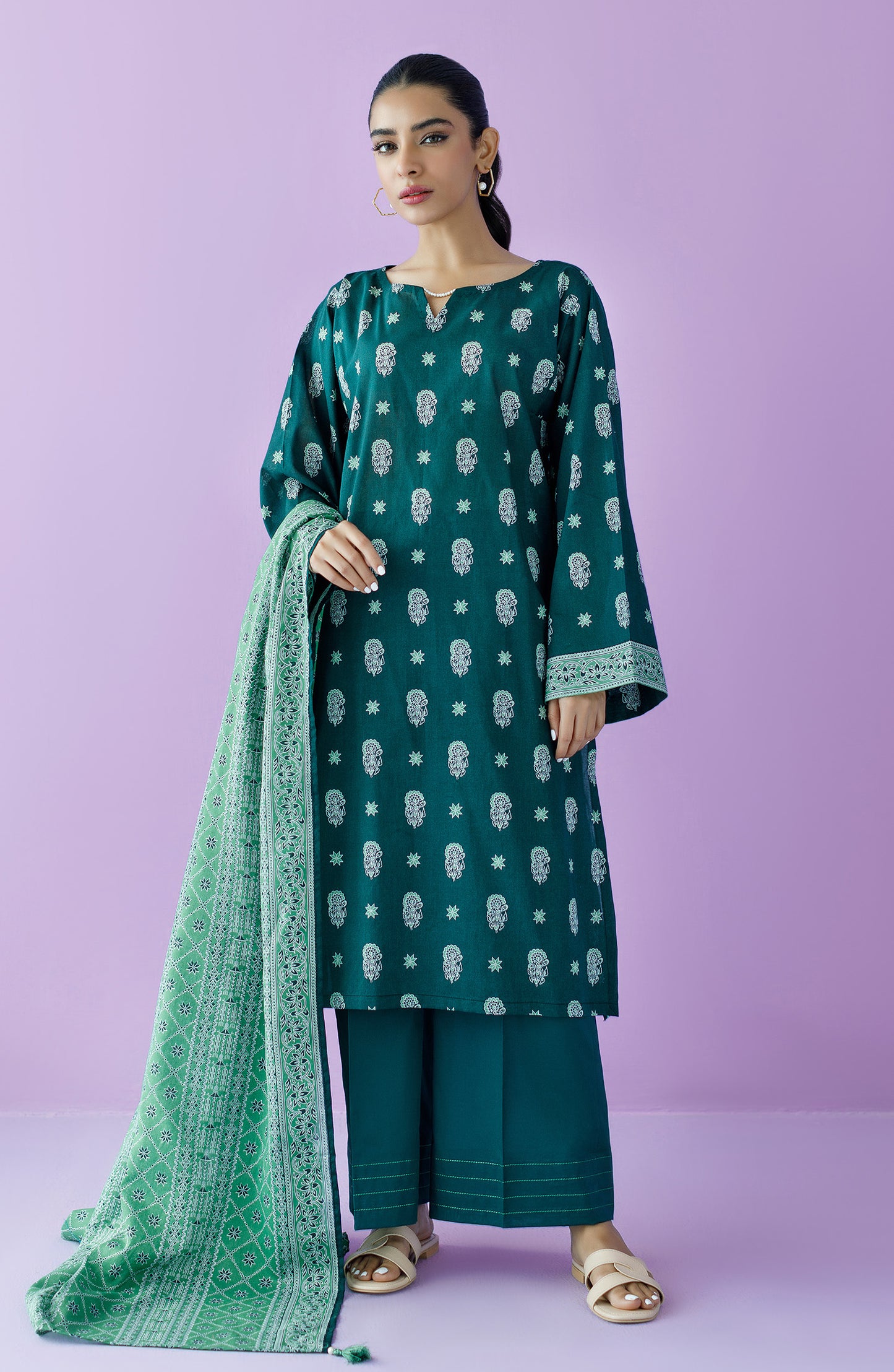 OTL-23-140/U GREEN LAWN  UNSTITCHED SHIRT DUPATTA PANTS