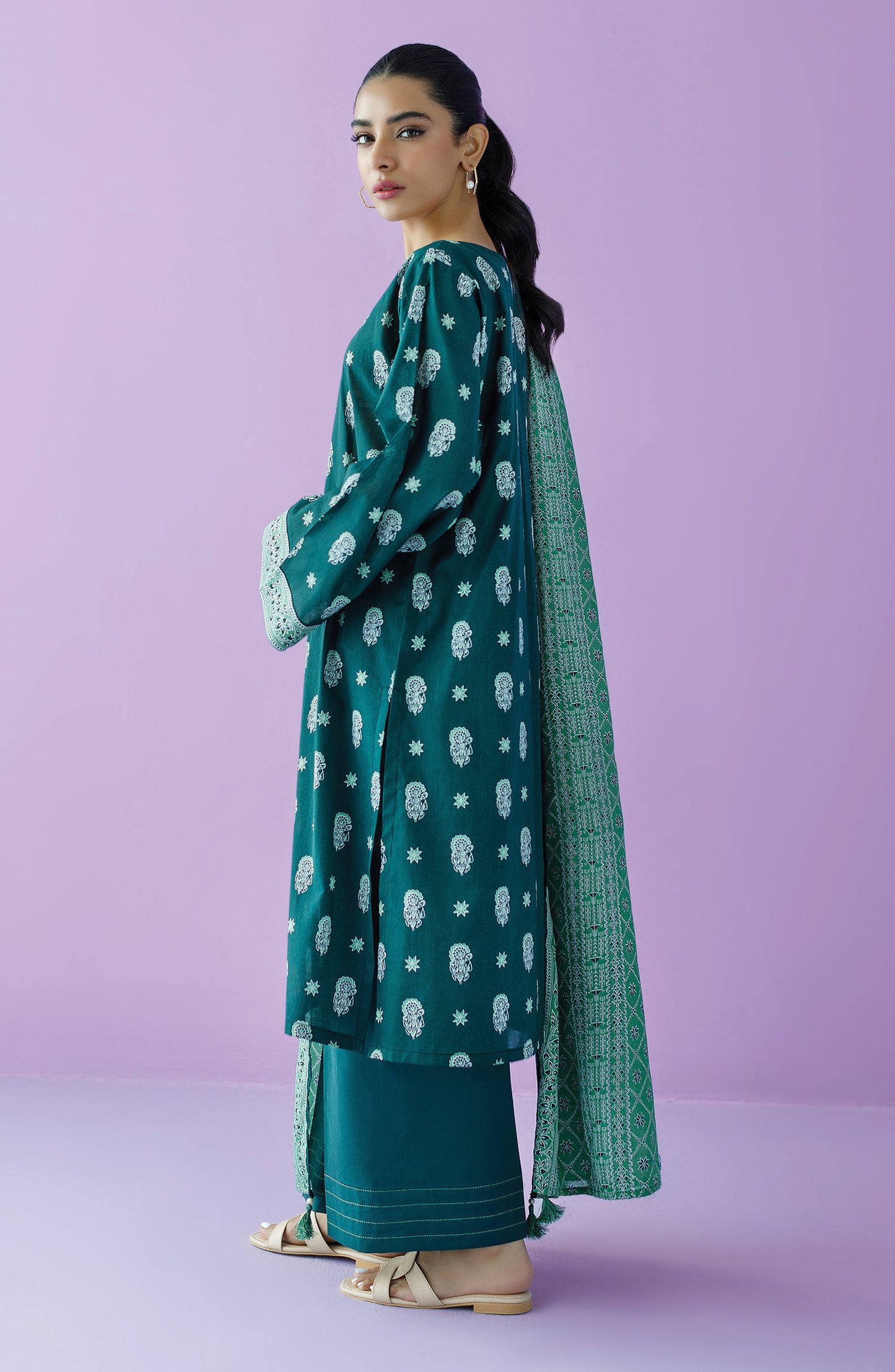 OTL-23-140/U GREEN LAWN  UNSTITCHED SHIRT DUPATTA PANTS