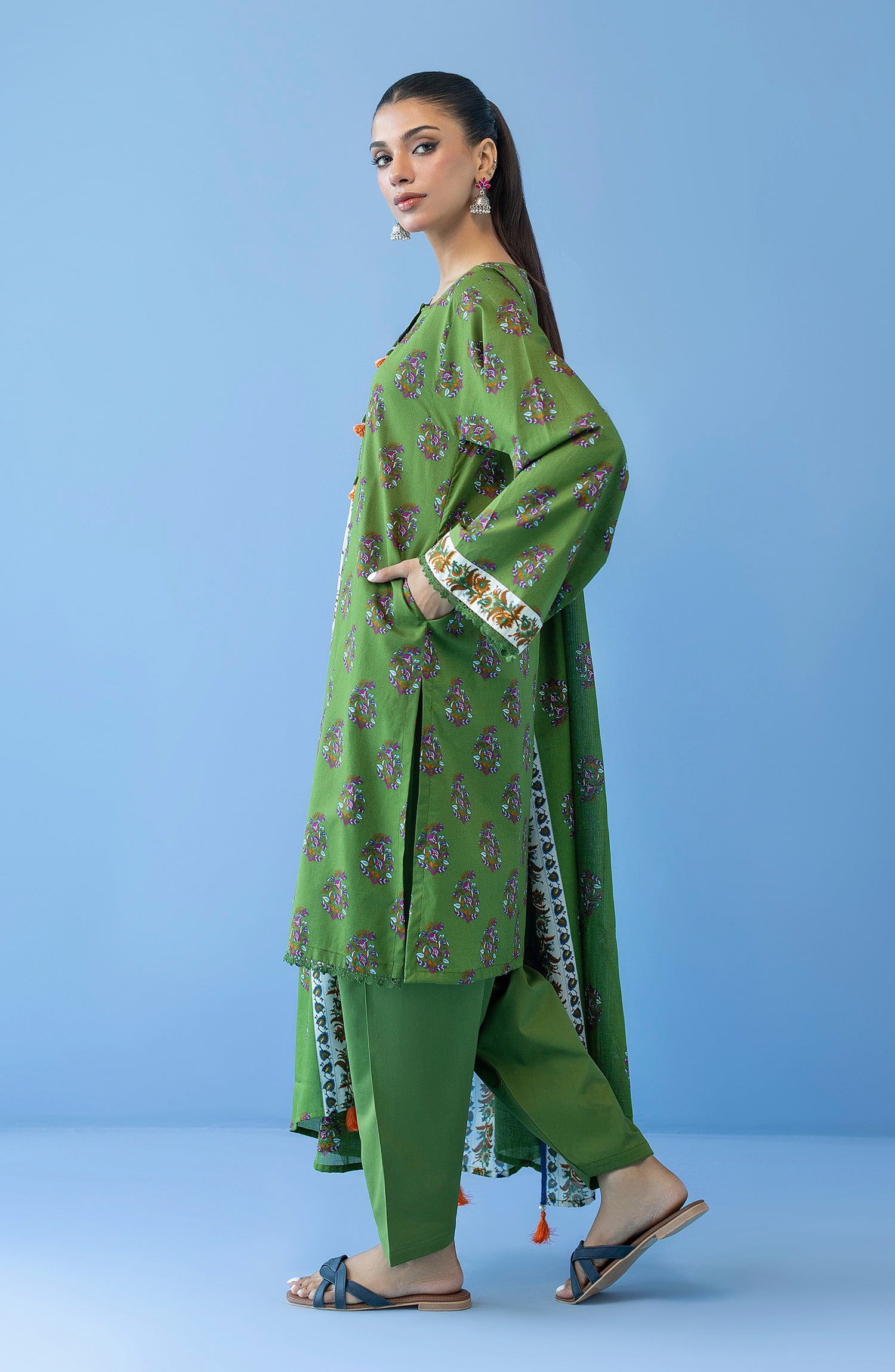 OTL-23-291/U GREEN CAMBRIC  UNSTITCHED SHIRT DUPATTA PANTS