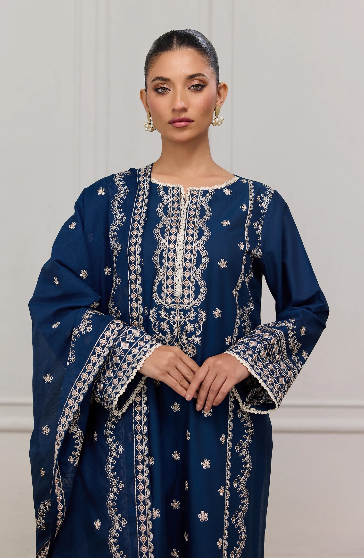 Unstitched | 3 Piece | Embroidered | CHIKANKARI Shirt | WRFC25S-3021/U NAVY BLUE