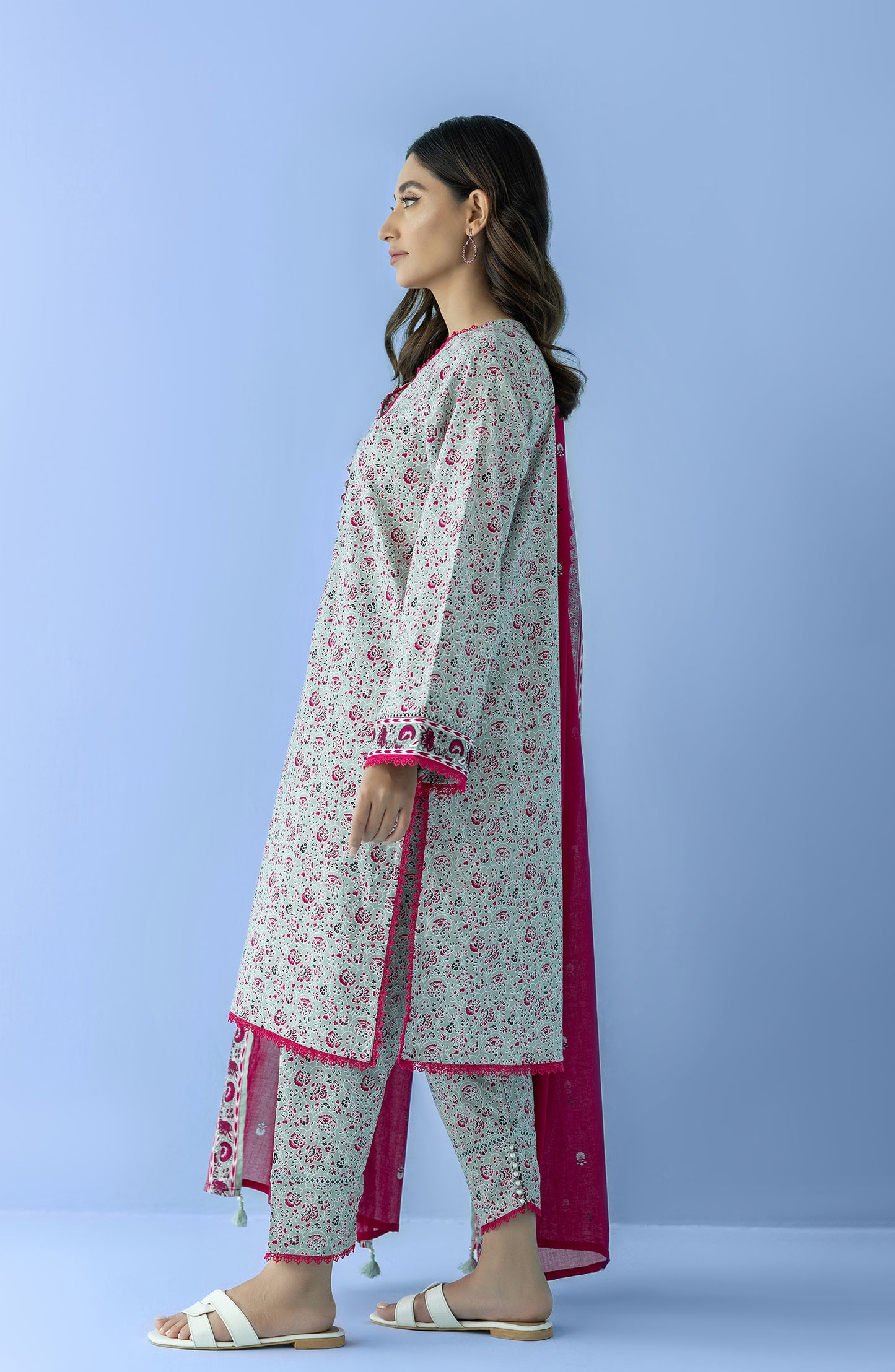 Unstitched 3 Piece Printed Lawn Shirt , Cambric Pant and Lawn Dupatta (OTL-24-071/U GREY)