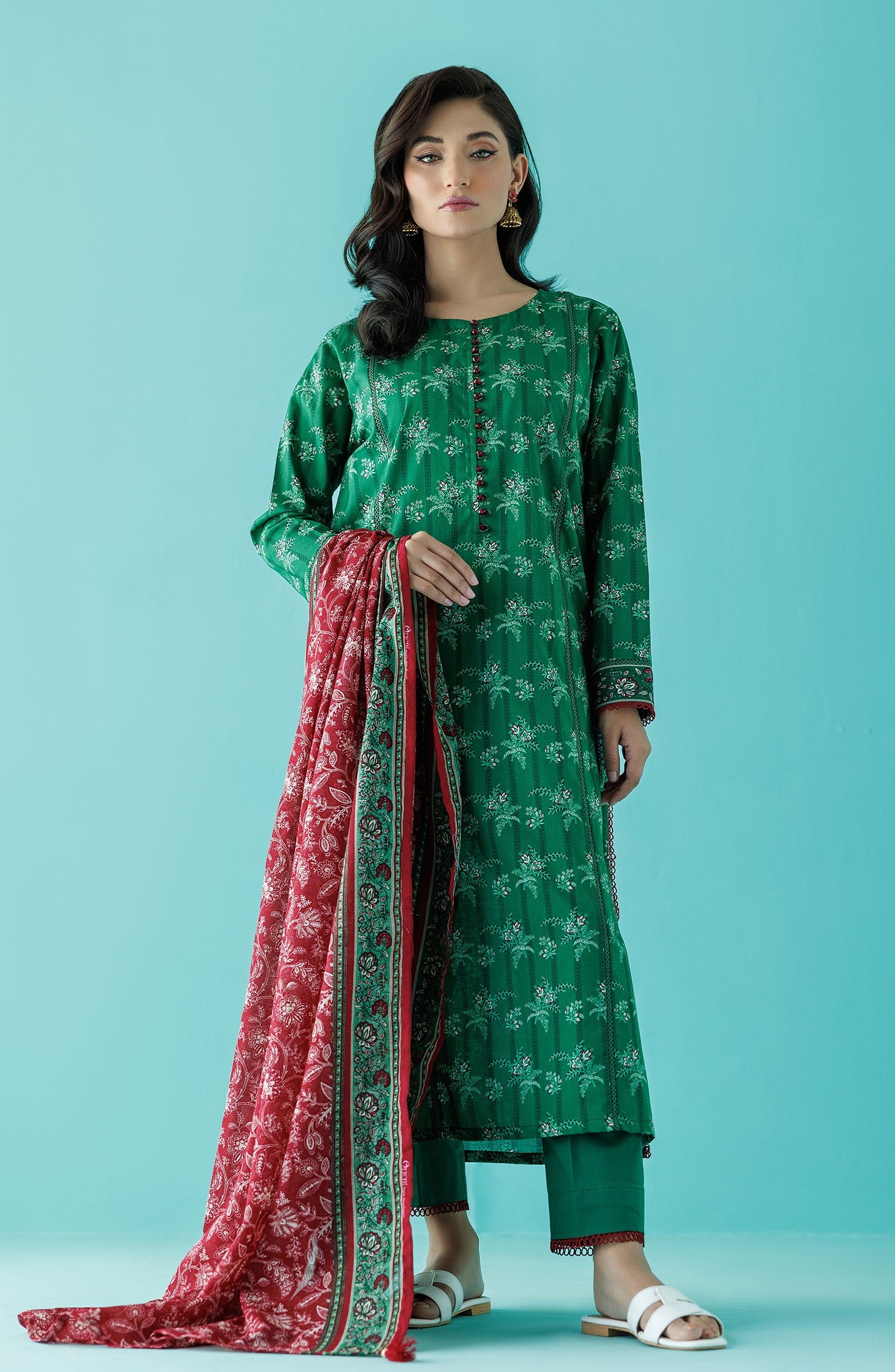 new latest unstitched lawn dress collection for ladies in Pakistan