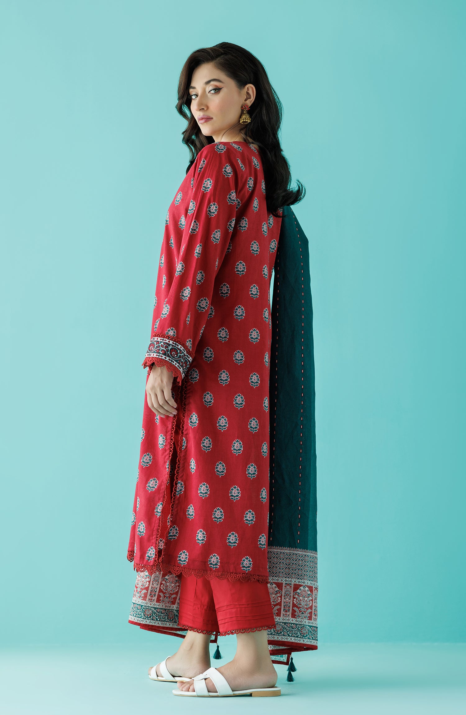 Unstitched 3 Piece Printed Embroidered Lawn Shirt , Cambric Pant and Lawn Dupatta (OTL-24-016/U MAROON)