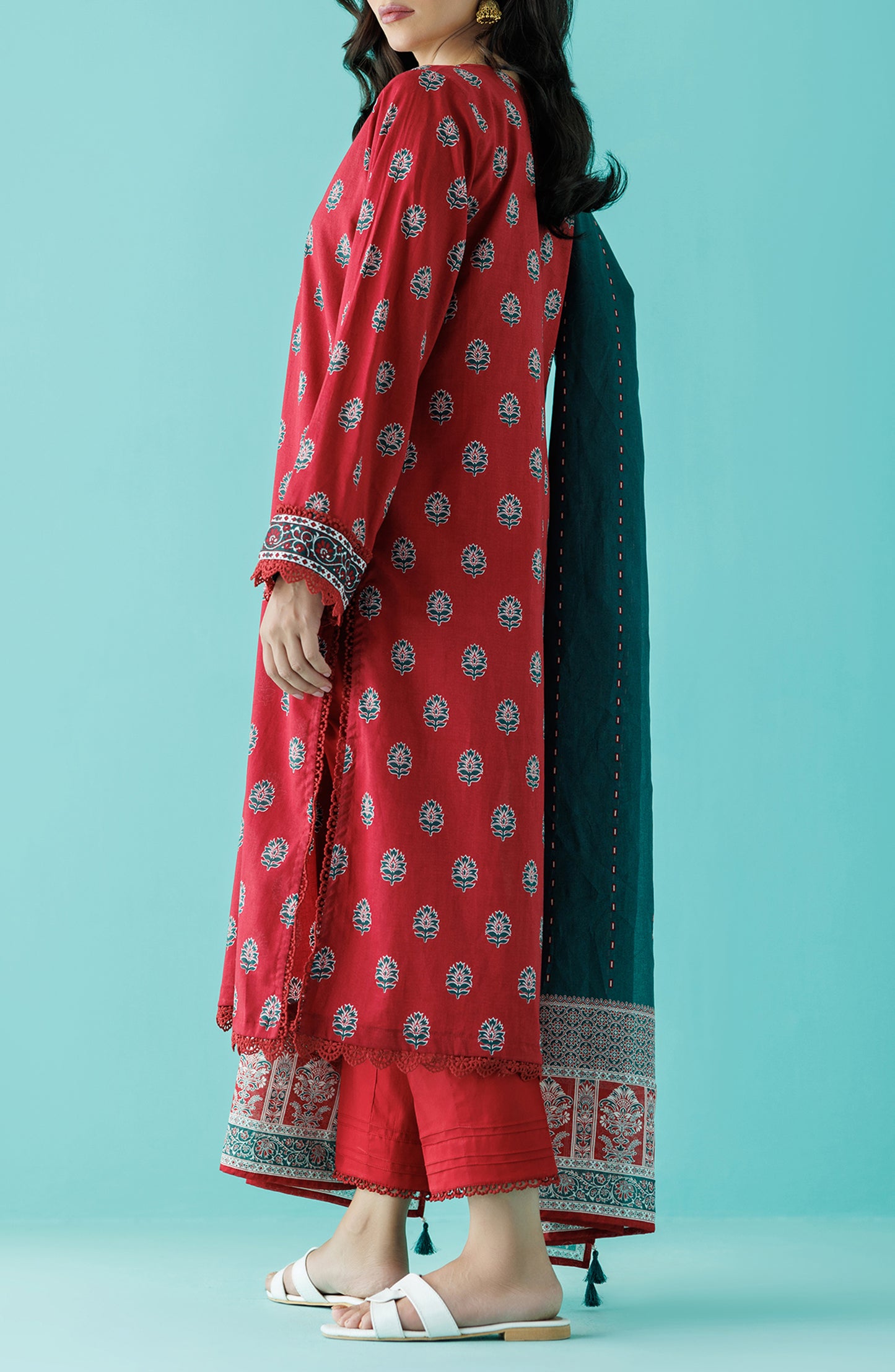 OTL-24-016/U MAROON LAWN Women UNSTITCHED SHIRT DUPATTA PANTS