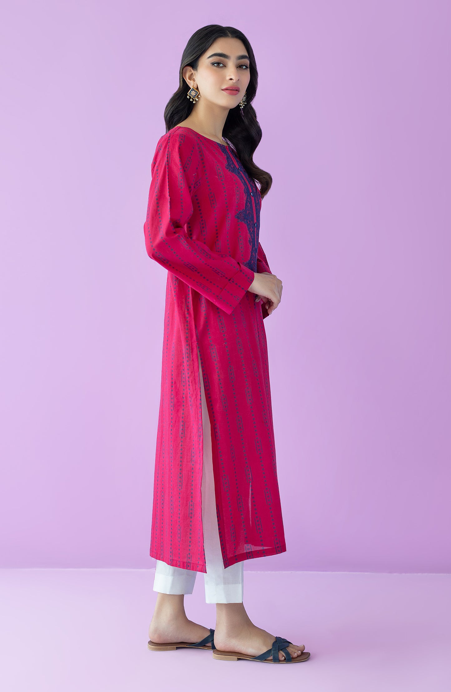 HCS-23-037/U RED LAWN SCSHIRT UNSTITCHED SHIRT