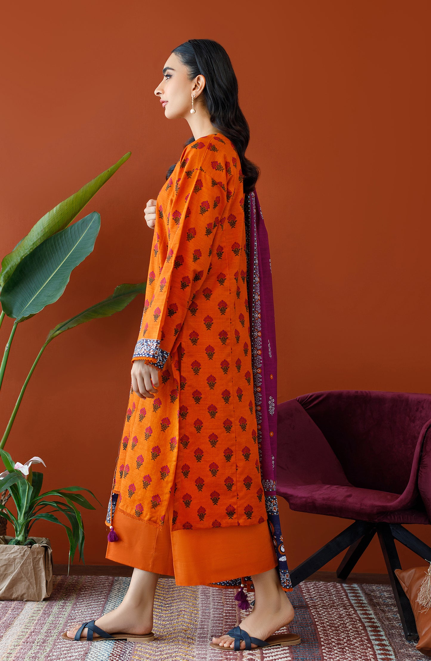 OTL-23-337/U ORANGE KHADDAR Women UNSTITCHED SHIRT DUPATTA PANTS