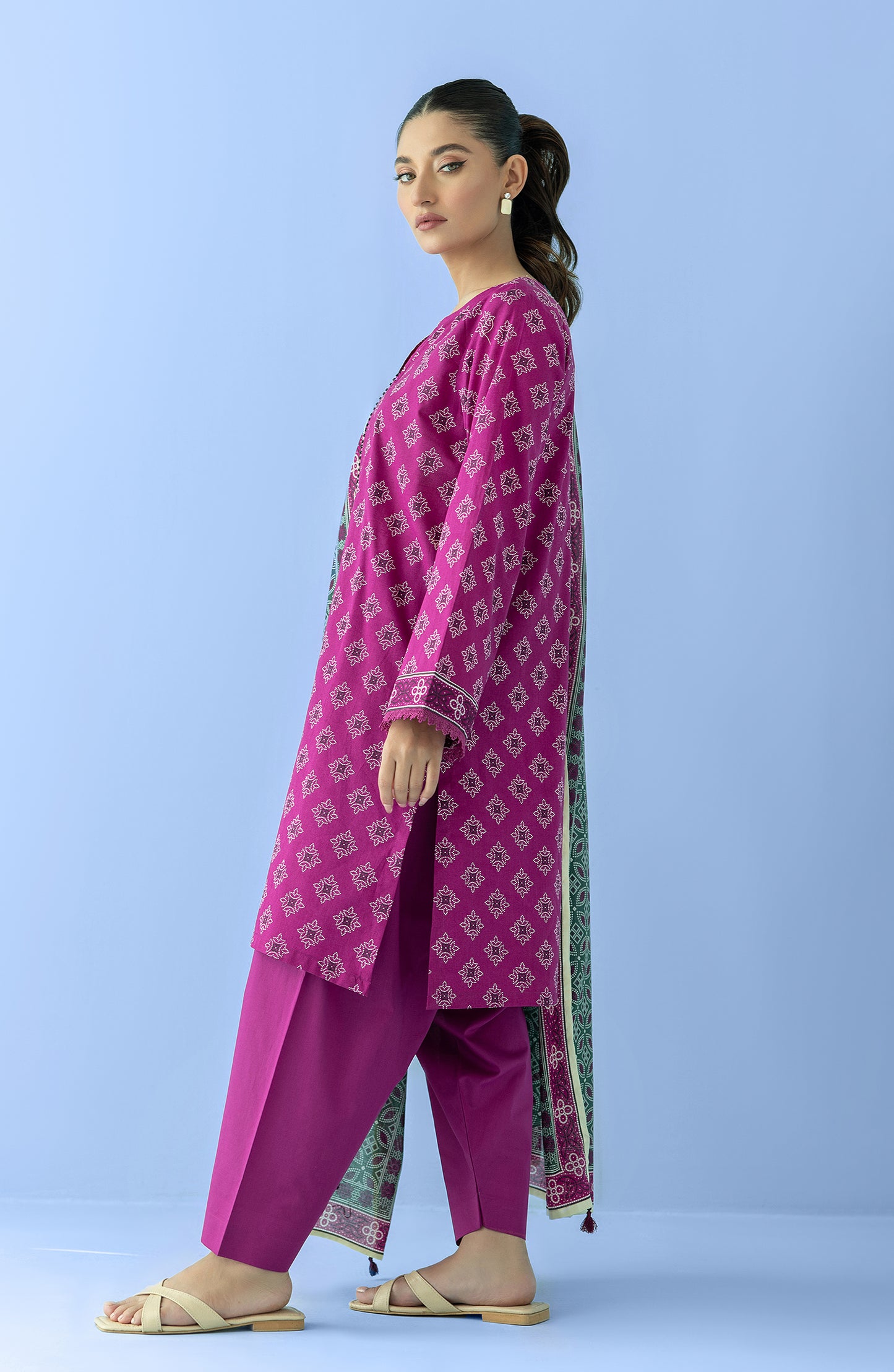 Unstitched 3 Piece Printed Lawn Shirt , Cambric Pant and Lawn Dupatta (OTL-24-053/U PINK)