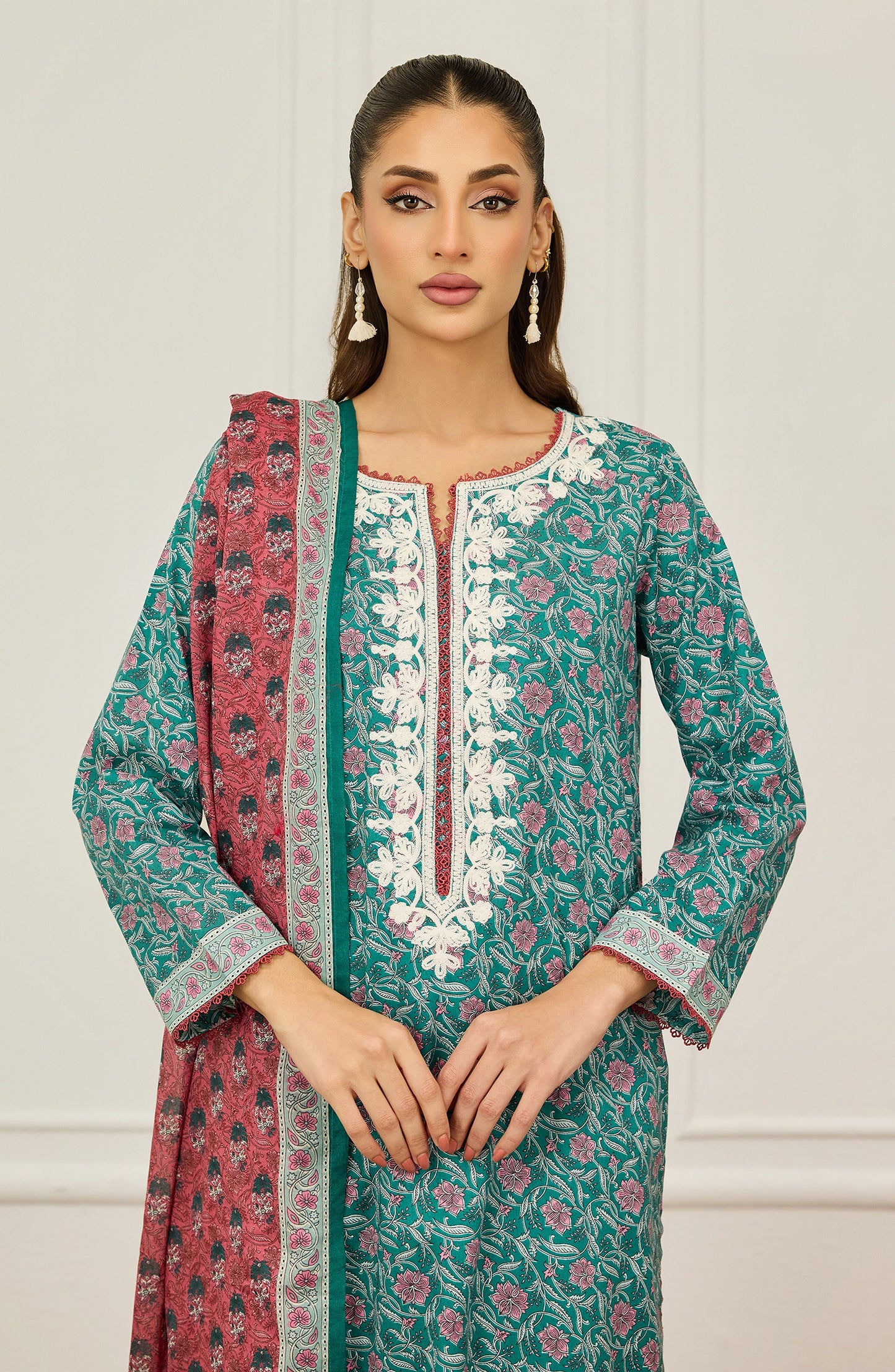 Unstitched | 3 Piece | Embroidered | Lawn Shirt | OTL-20925/U GREEN