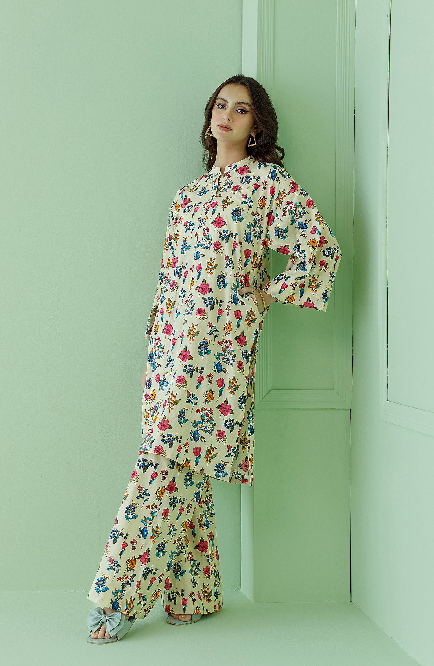 buy online Unstitched Three-Piece Lawn Suit in Pakistan