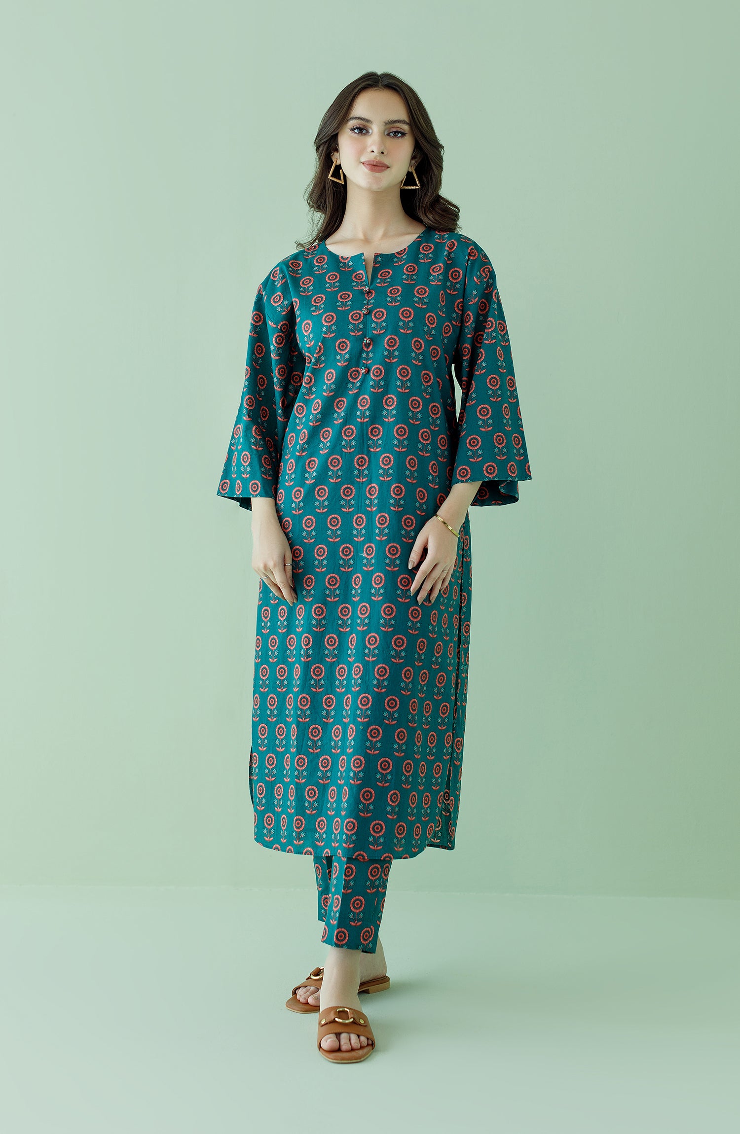 Rs 2800 lawn printed shirt trouser 2pc