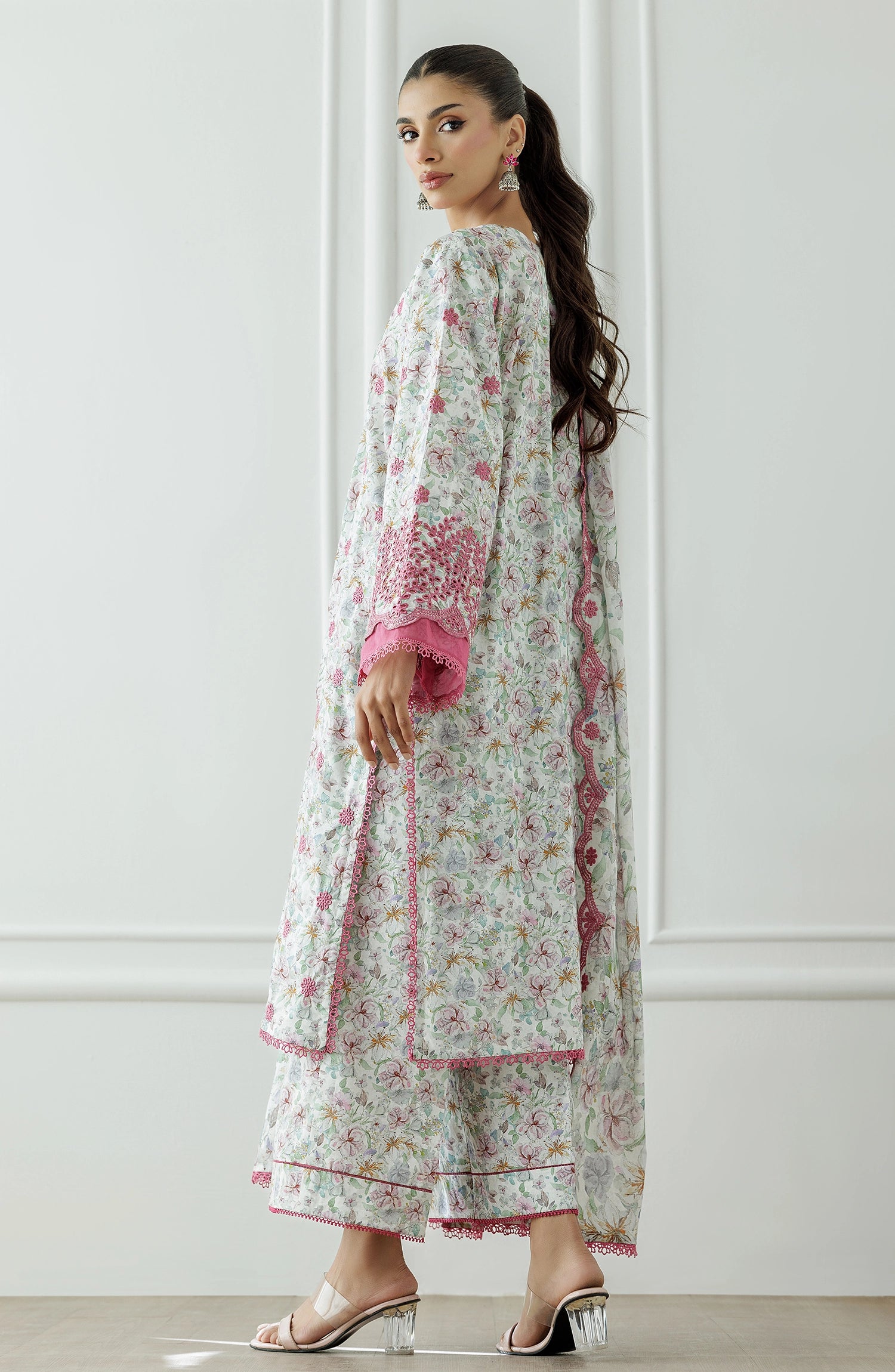 UNSTITCHED | 3 Piece | Chikankari  | WRFC25S-3016