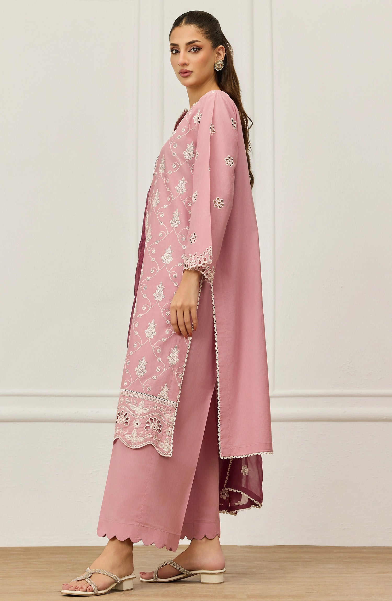 Unstitched | 3 Piece | Embroidered | CHIKANKARI Shirt | WRFC25S-3027/U LIGHT PINK