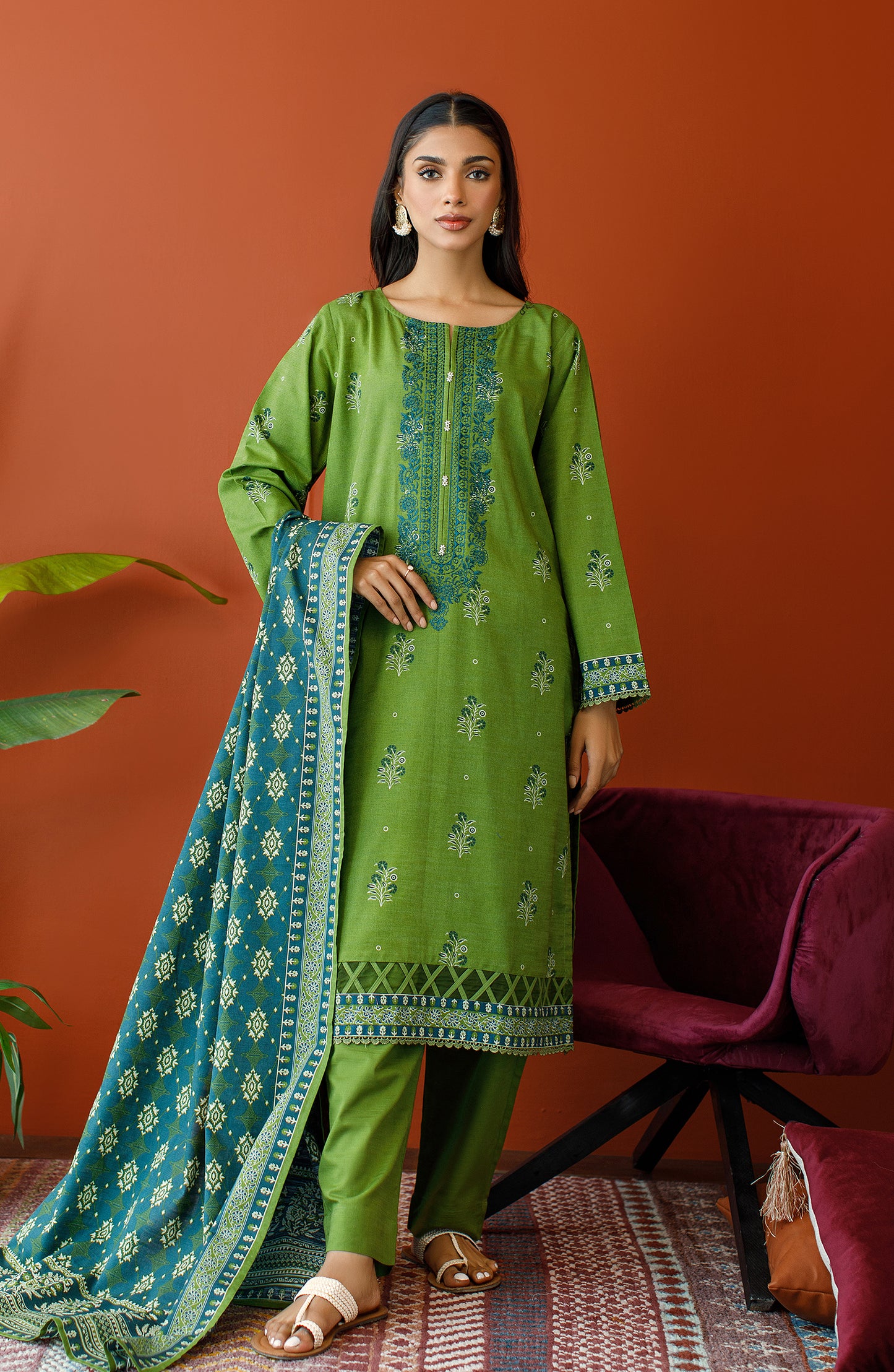 OTL-23-245/U L.GREEN KHADDAR Women UNSTITCHED SHIRT DUPATTA PANTS