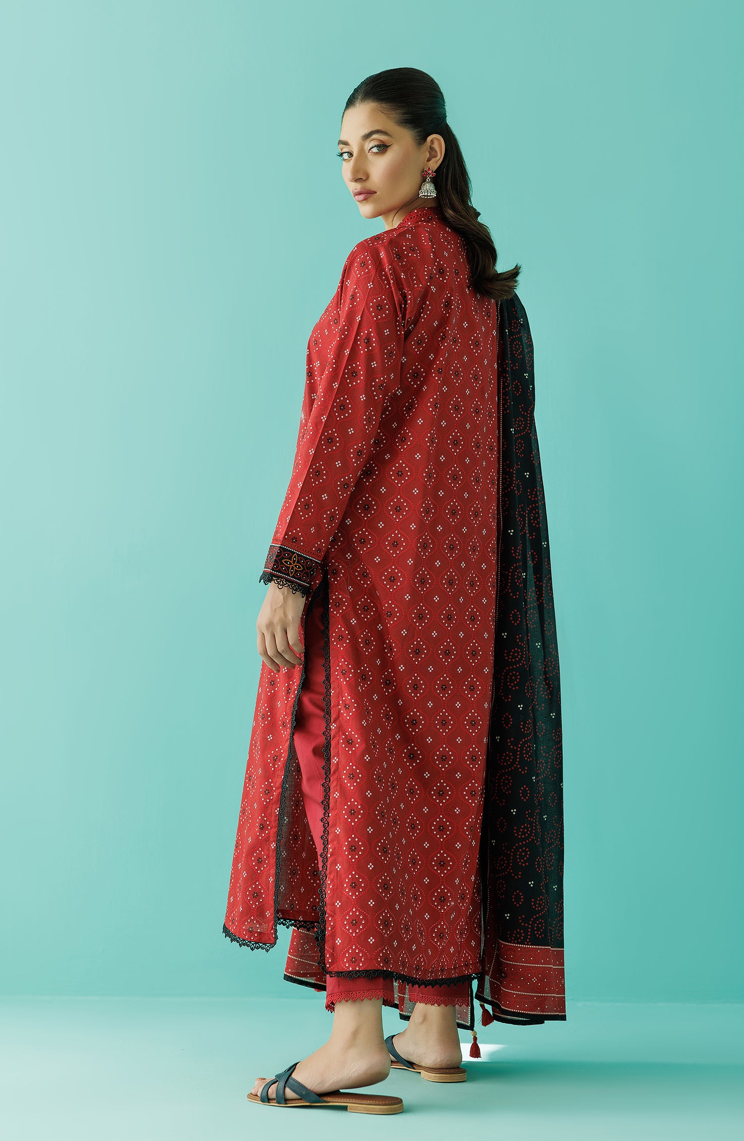 Unstitched 3 Piece Printed Lawn Shirt , Cambric Pant and Lawn Dupatta (OTL-24-058/U RED)