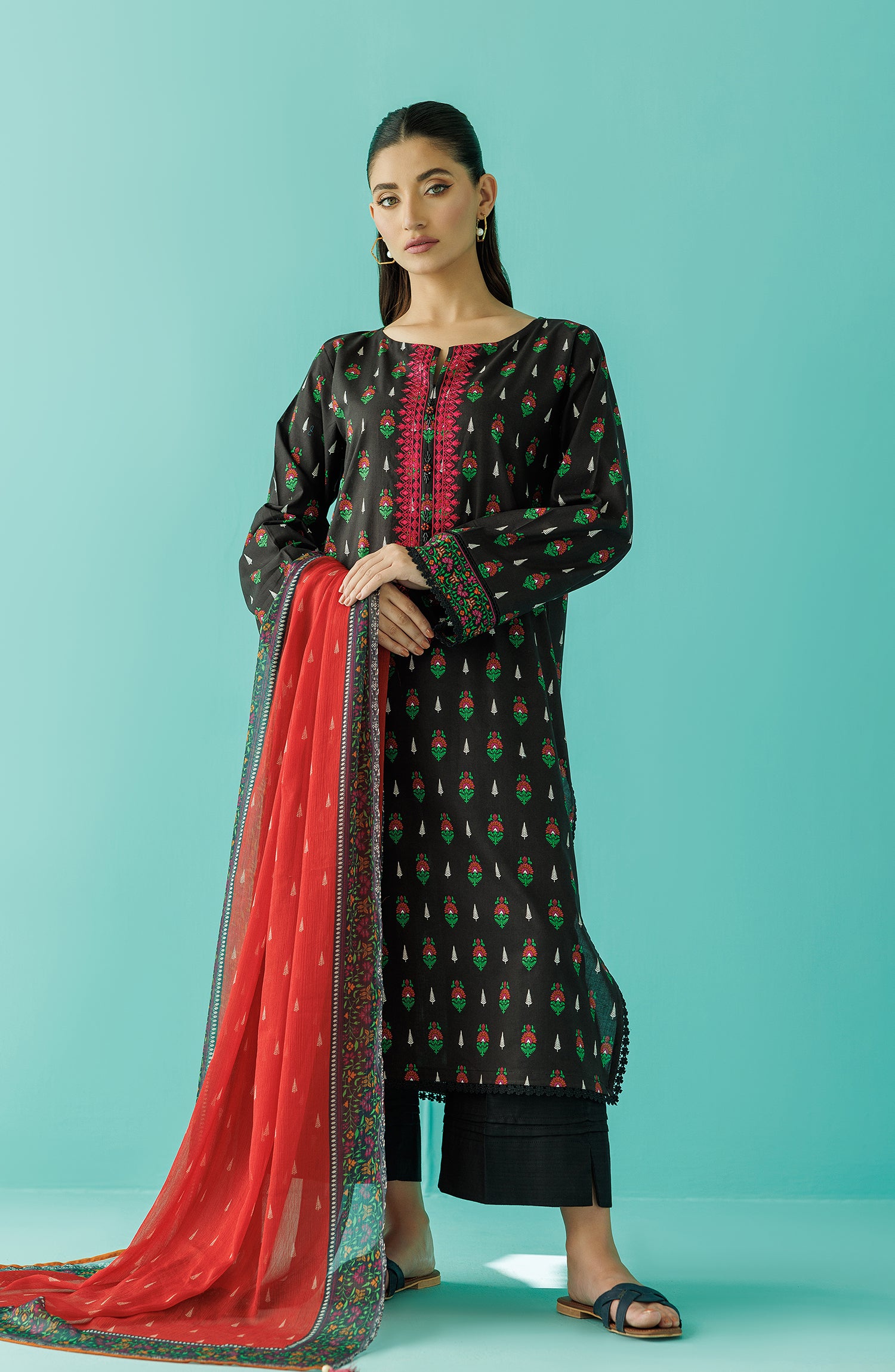 Stitched 2 Piece Premium Embroidered Casual Lawn Shirt and Kitonic Chiffon Dupatta (NRDS-24-013/S BLACK)