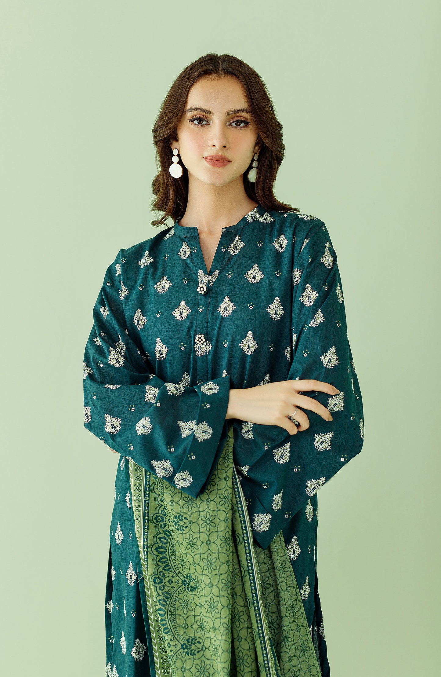 OTL-23-345/U D.GREEN LAWN Women UNSTITCHED SHIRT DUPATTA PANTS