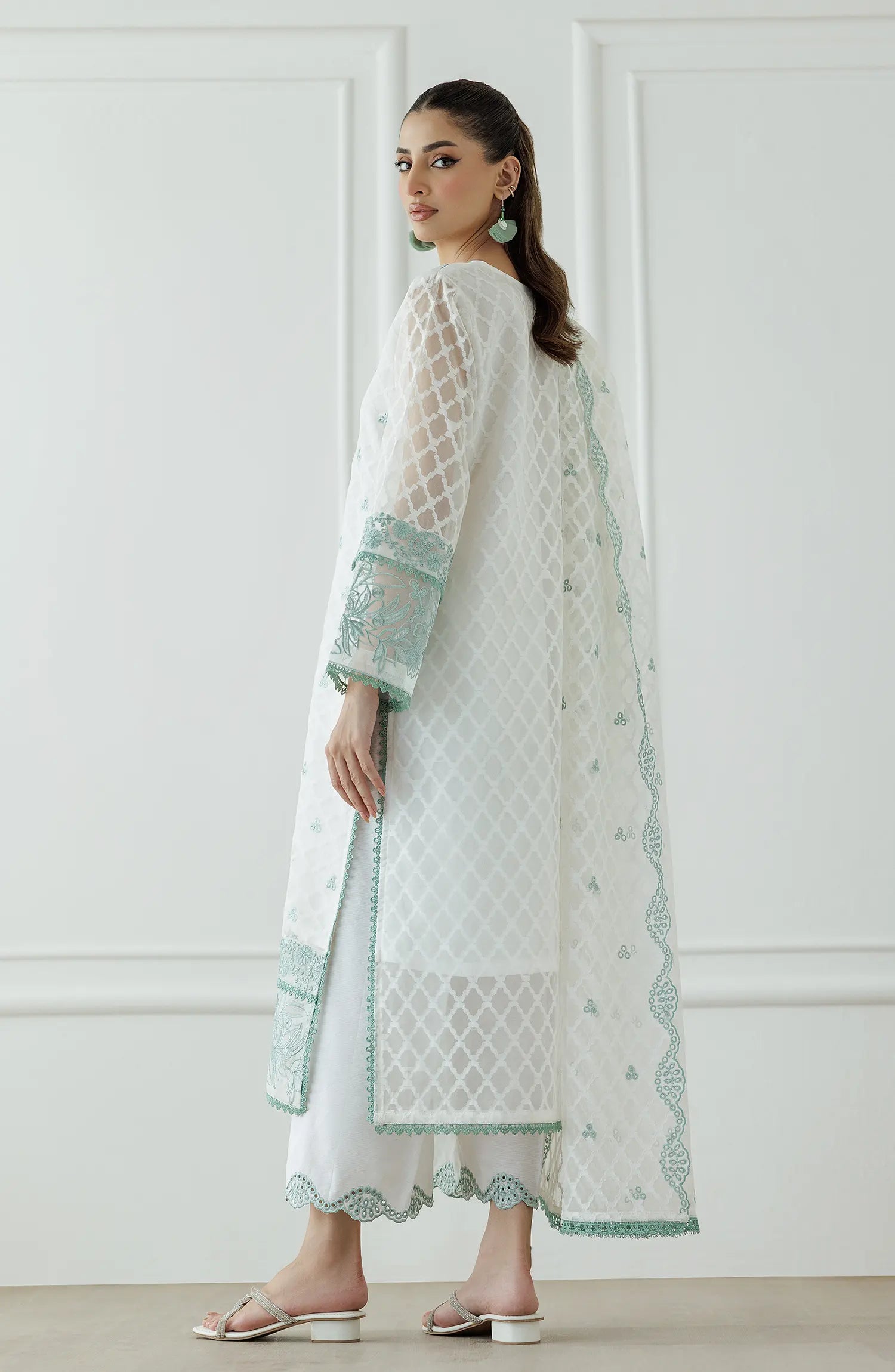 Stitched | 3 Piece | Embroidered | Jacquard Shirt | WRFC25S-3013/S WHITE