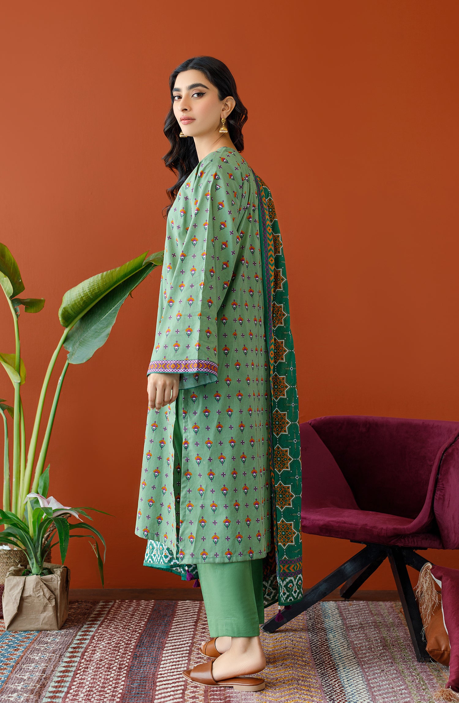 OTL-23-330/U L.GREEN CAMBRIC Women UNSTITCHED SHIRT DUPATTA PANTS