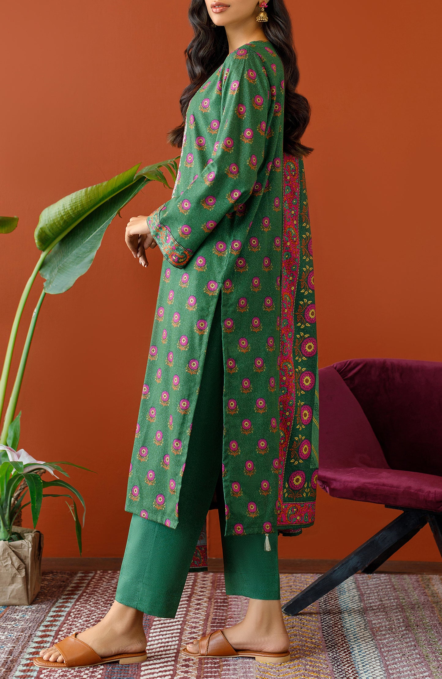 OTL-23-243/U GREEN KARANDI Women UNSTITCHED SHIRT DUPATTA PANTS