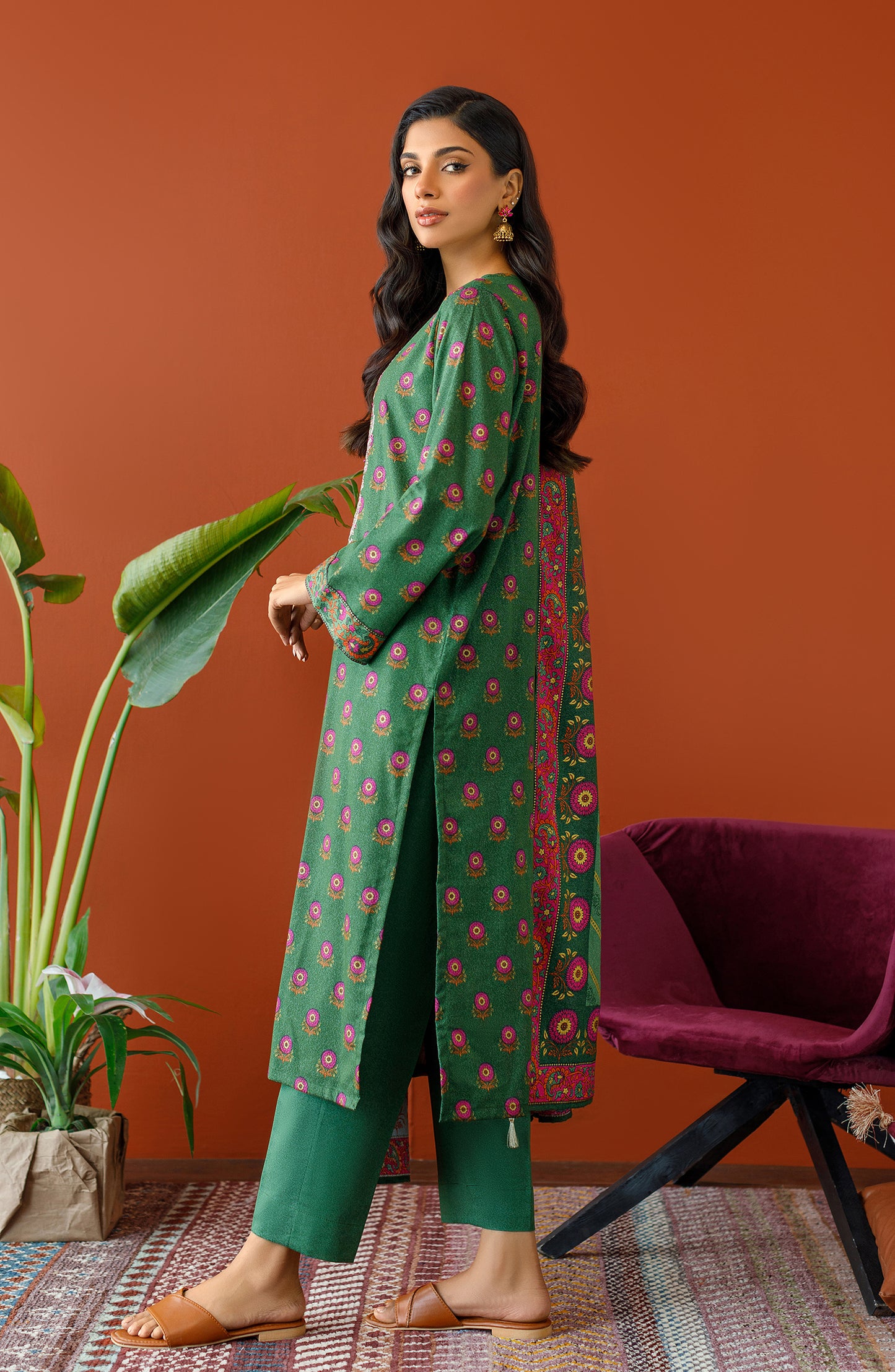 OTL-23-243/U GREEN KARANDI Women UNSTITCHED SHIRT DUPATTA PANTS