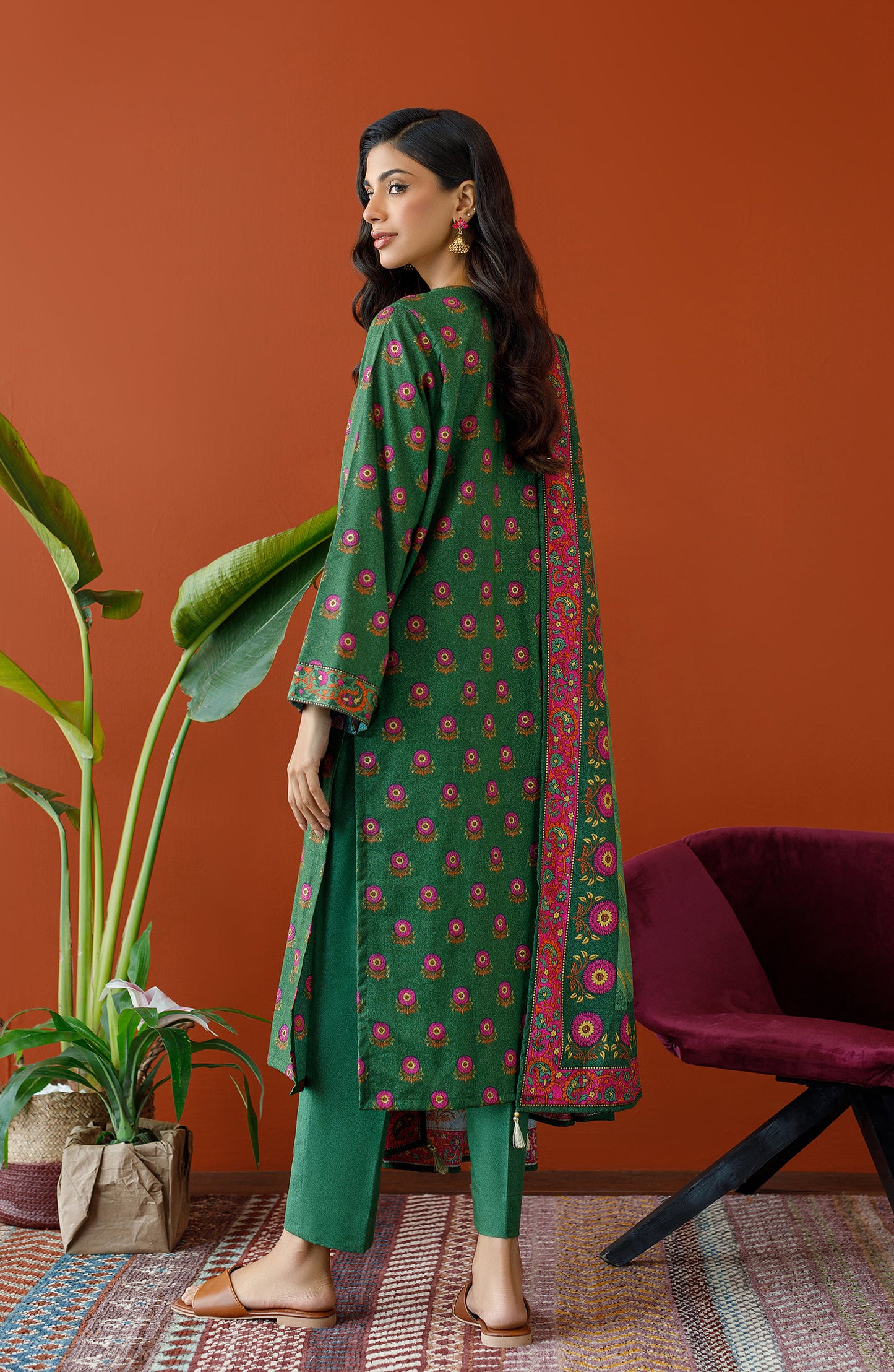 OTL-23-243/U GREEN KARANDI Women UNSTITCHED SHIRT DUPATTA PANTS
