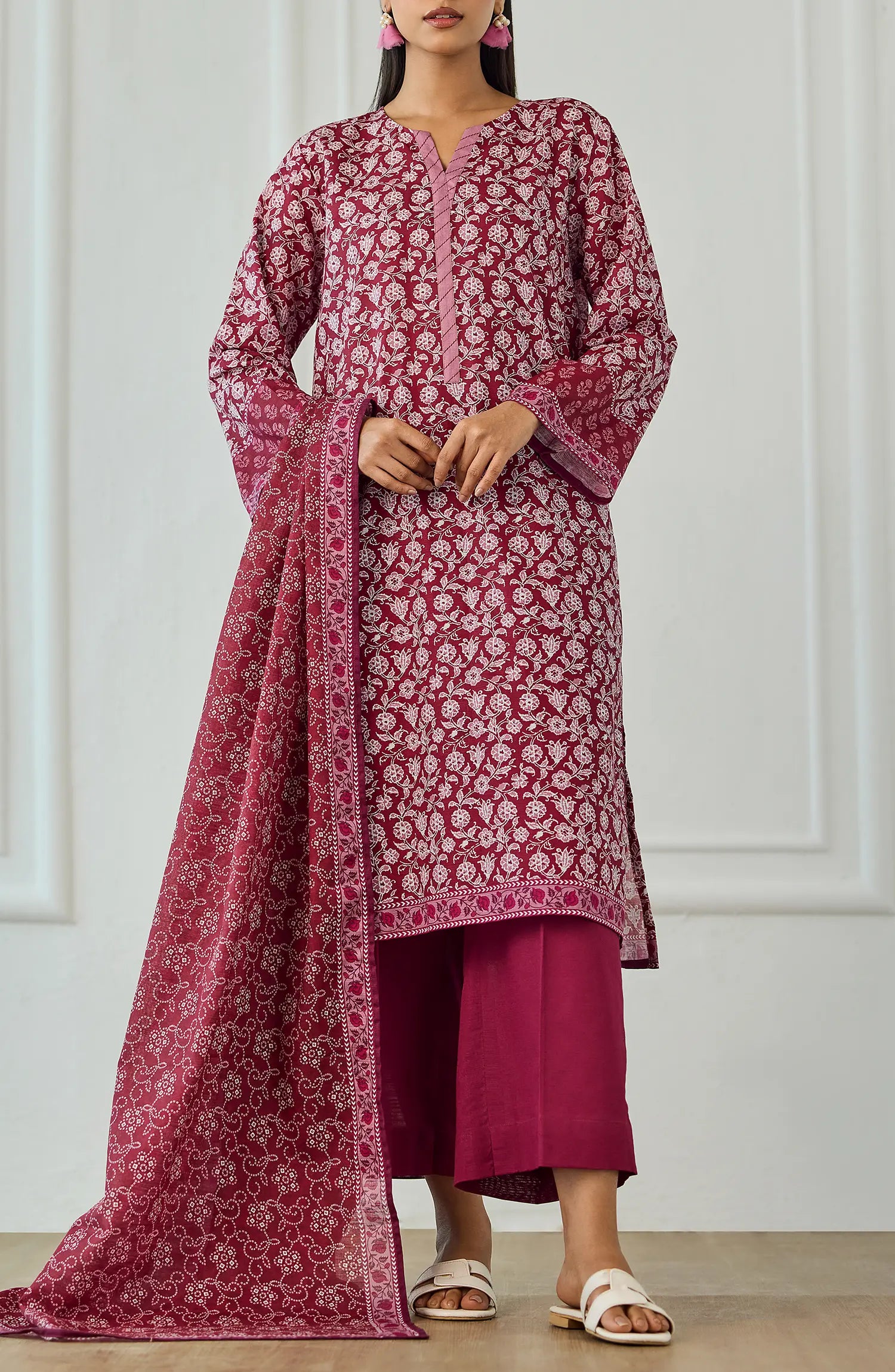 Unstitched | 3 Piece | Printed | Khaddar Shirt | OTL-25-446/U MAGENTA