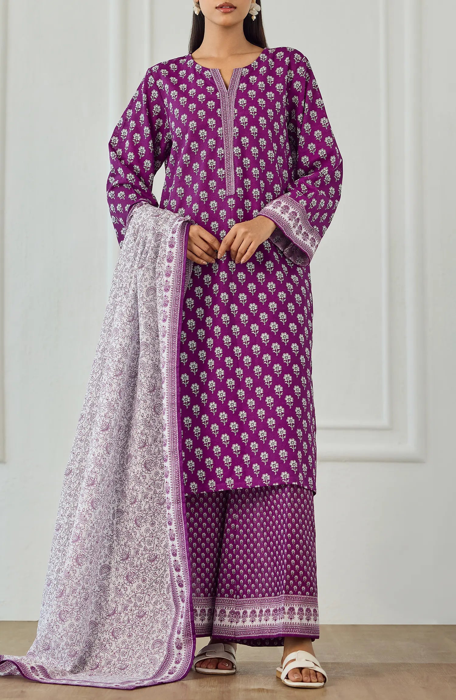 Unstitched | 3 Piece | Printed | Khaddar Shirt | OTL-25-458/U PURPLE