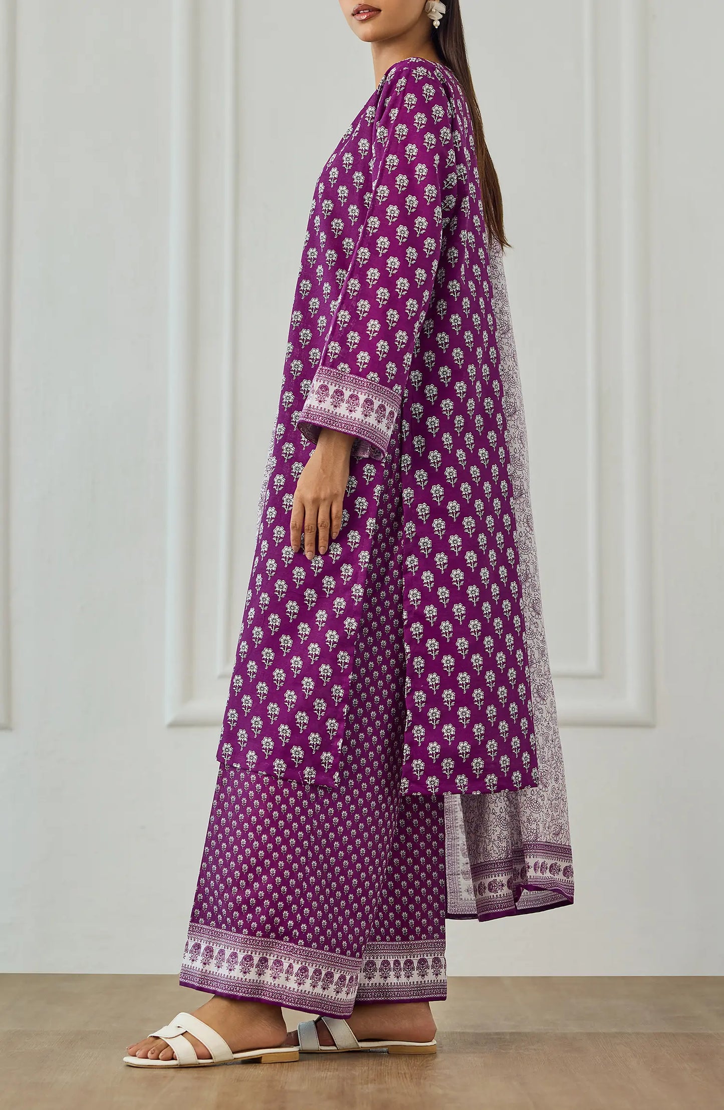 Unstitched | 3 Piece | Printed | Khaddar Shirt | OTL-25-458/U PURPLE