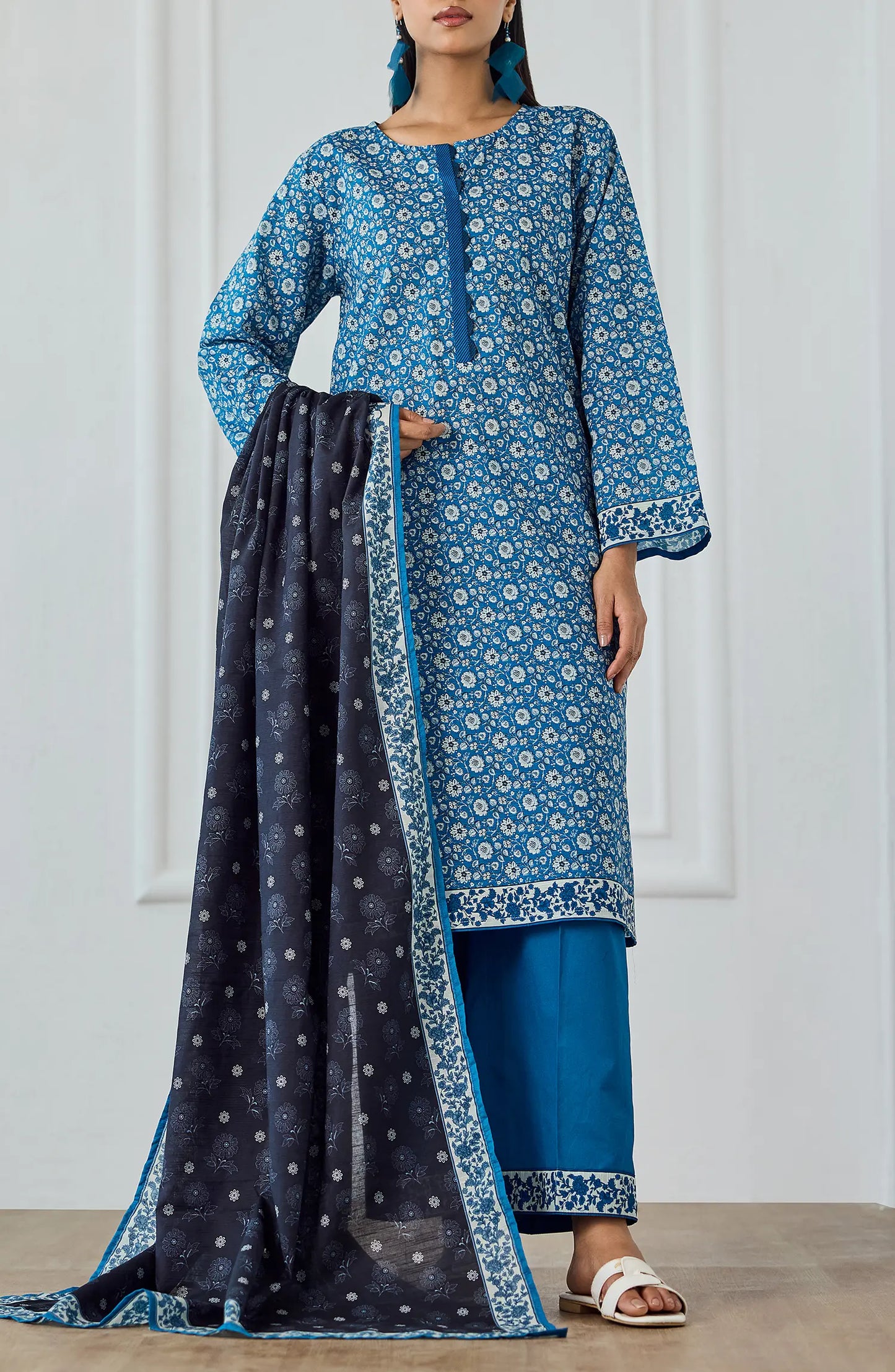 Unstitched | 3 Piece | Printed | Texture Lawn Shirt | OTL-25-473/U BLUE