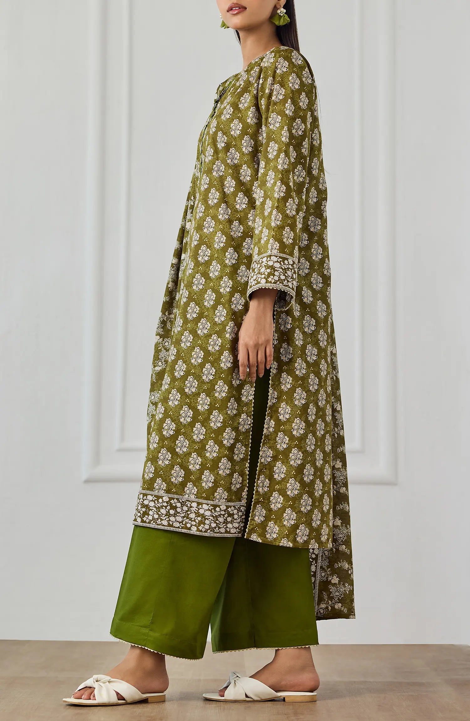 Unstitched | 3 Piece | Printed | Texture Lawn Shirt | OTL-25-520/U GREEN