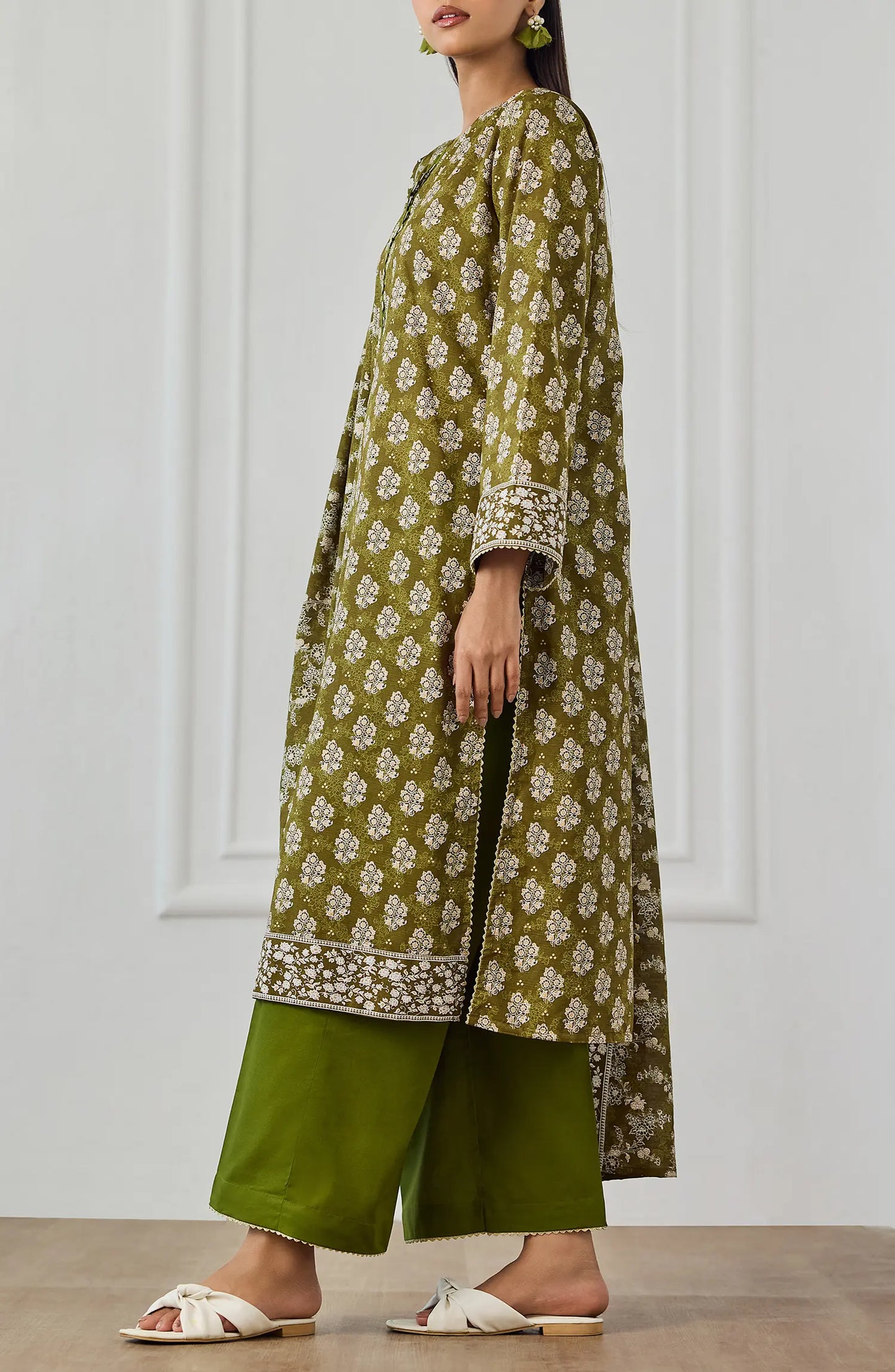 Unstitched | 3 Piece | Printed | Texture Lawn Shirt | OTL-25-520/U GREEN