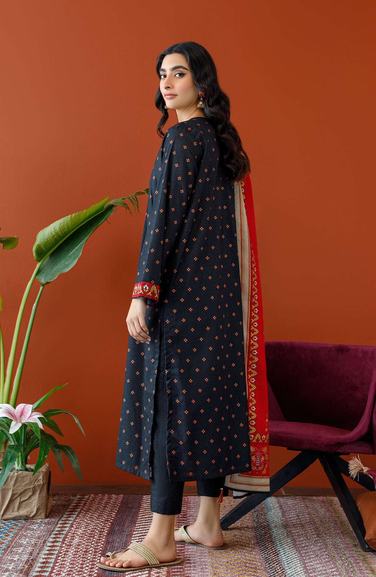 OTL-23-240/U BLACK KARANDI Women UNSTITCHED SHIRT DUPATTA PANTS