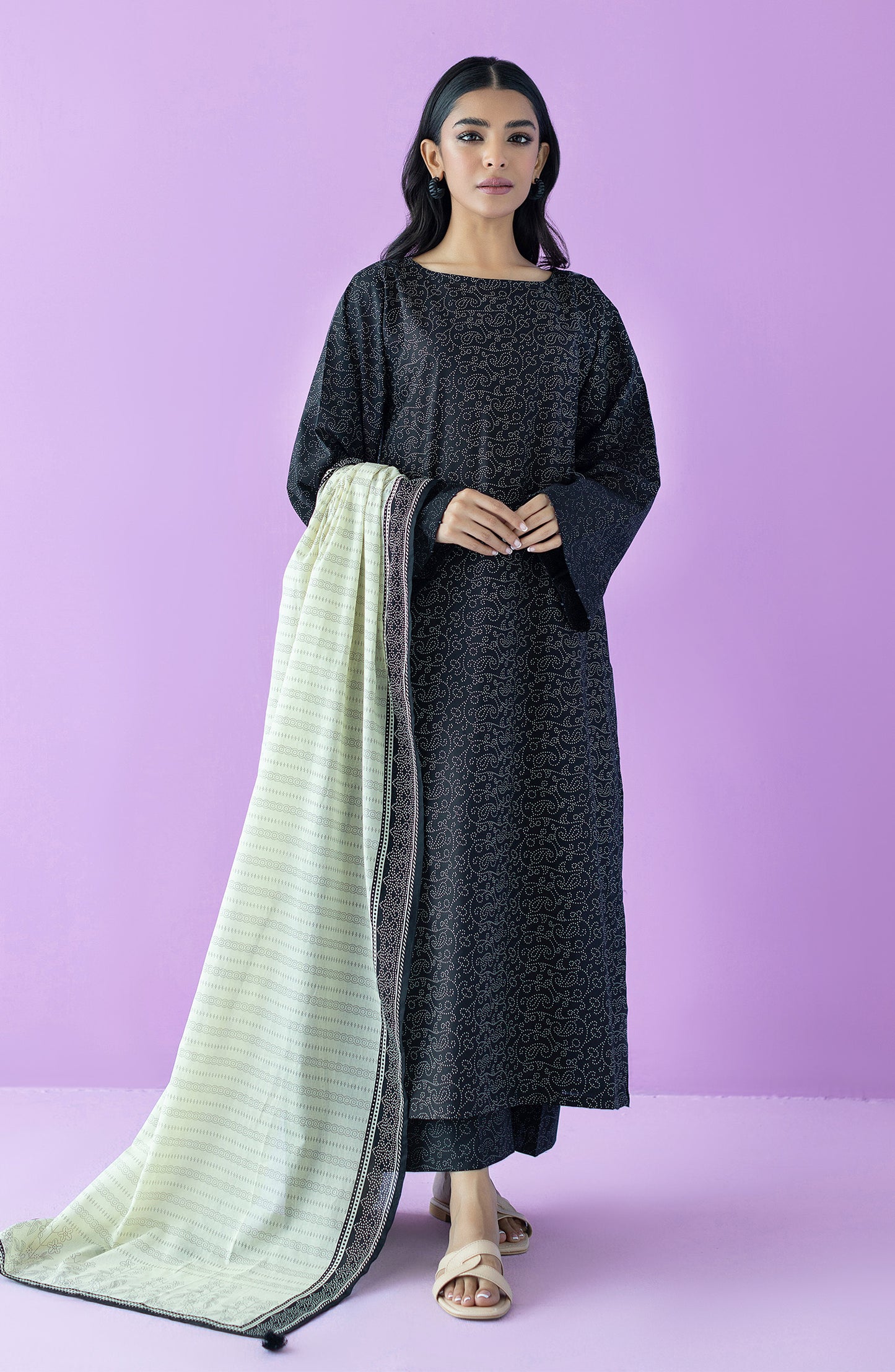 OTL-23-191/U BLACK LAWN  UNSTITCHED SHIRT DUPATTA PANTS
