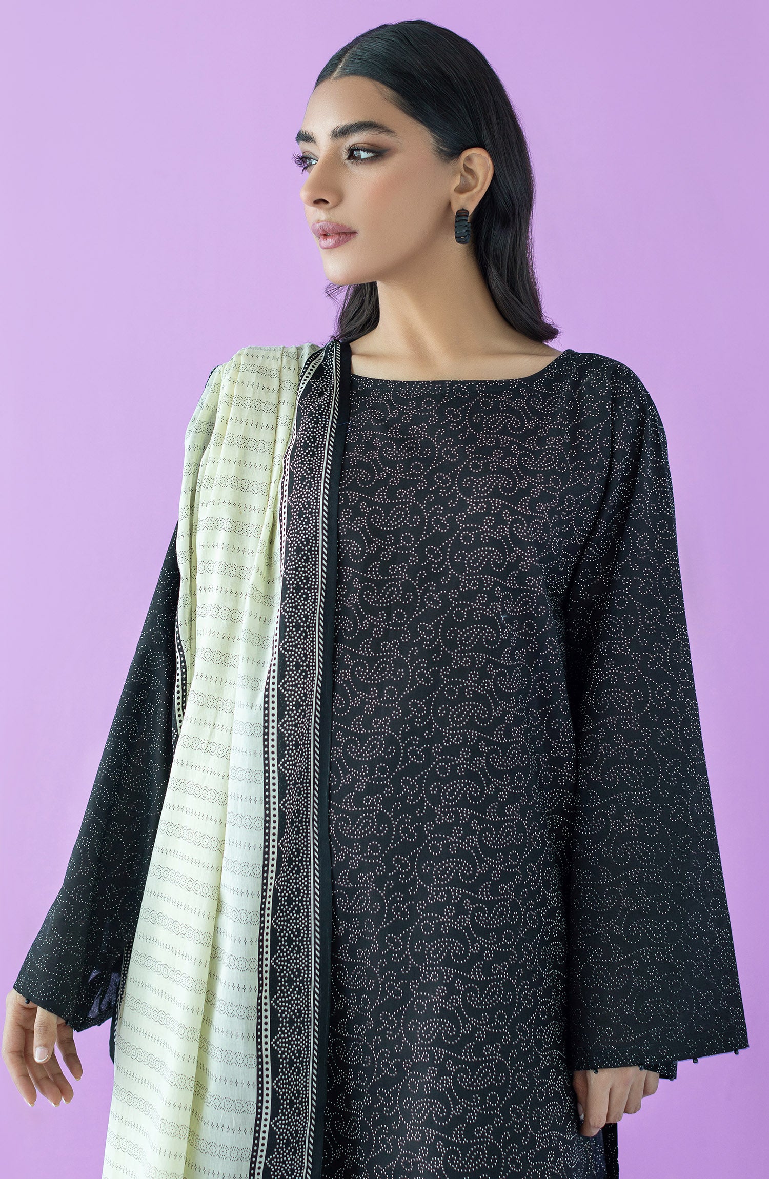 OTL-23-191/U BLACK LAWN  UNSTITCHED SHIRT DUPATTA PANTS