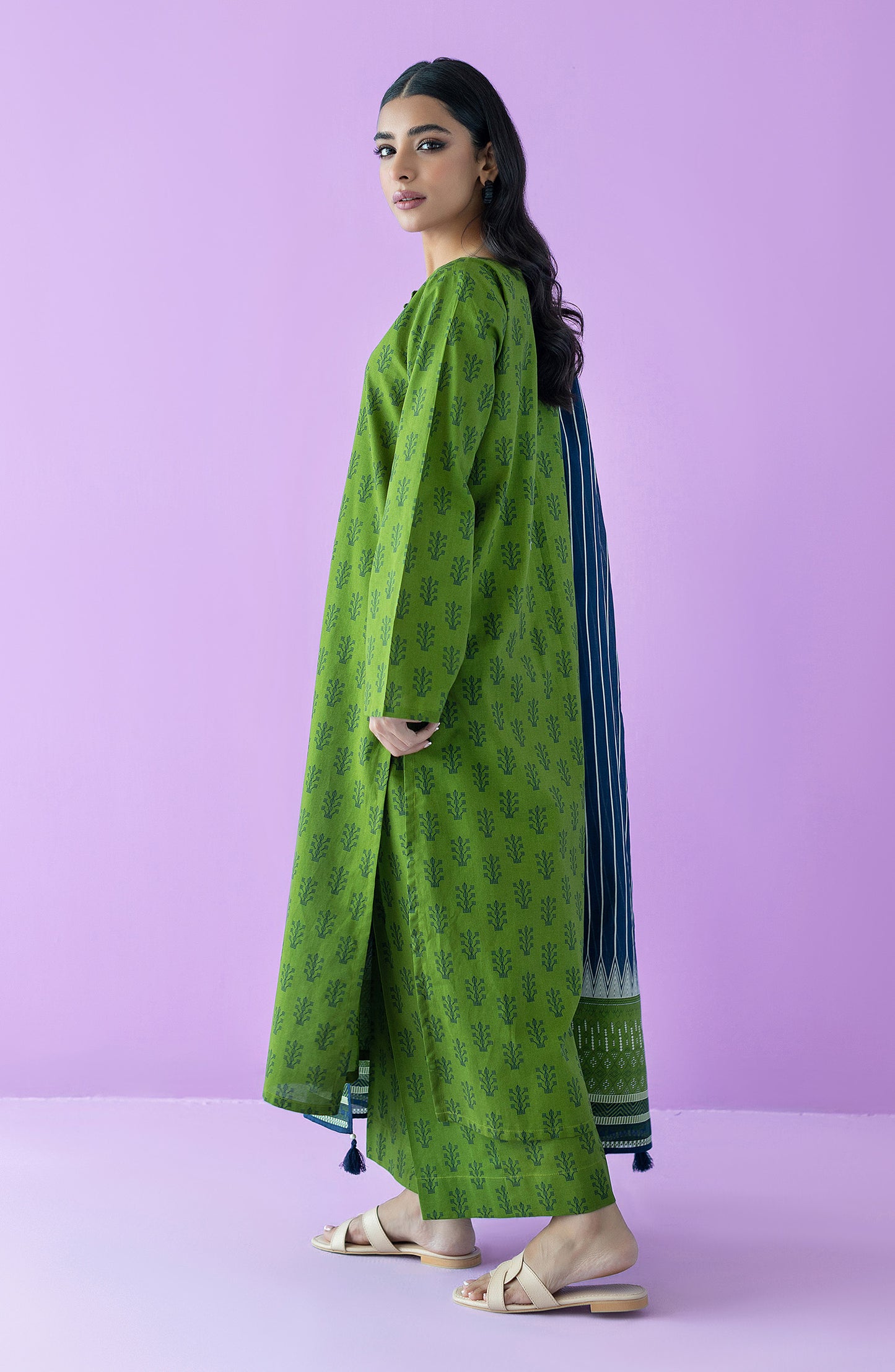 OTL-23-183/U GREEN LAWN  UNSTITCHED SHIRT DUPATTA PANTS