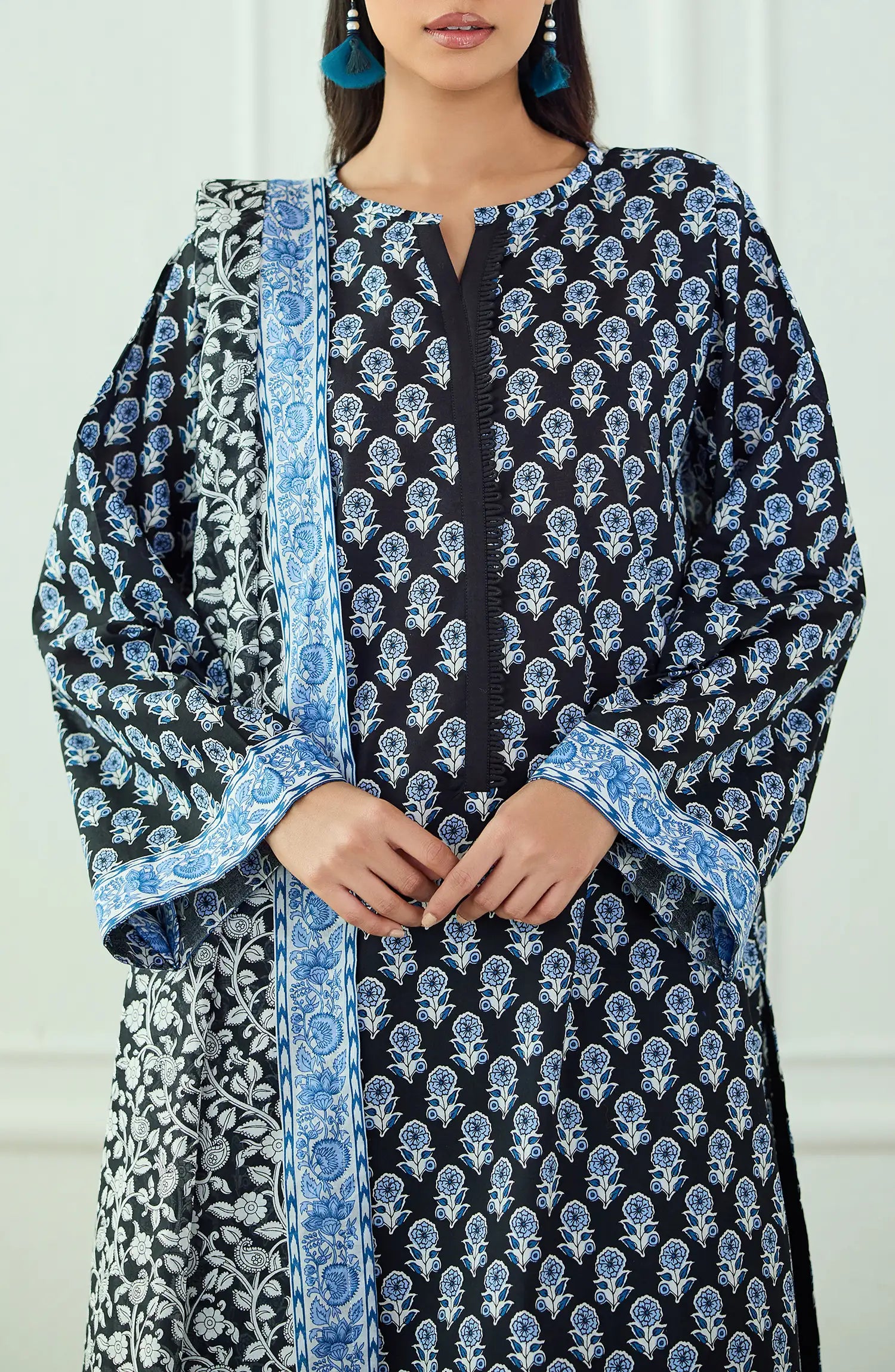 Unstitched | 3 Piece | Printed | Lawn Shirt | OTL-20615/U BLACK