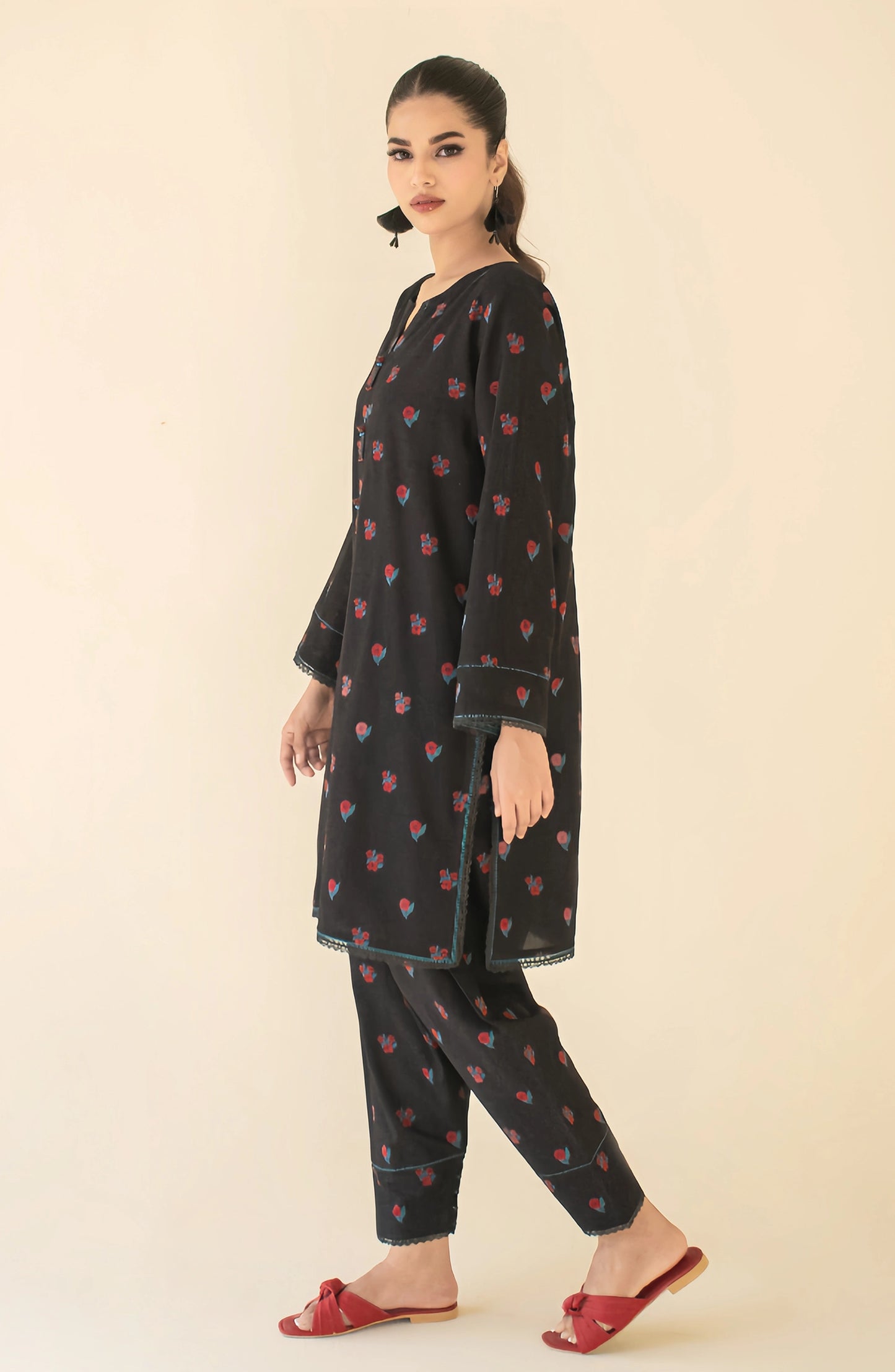 Stitched | 2 Piece | Plain lawn Jacquard | WRCY24S-2004