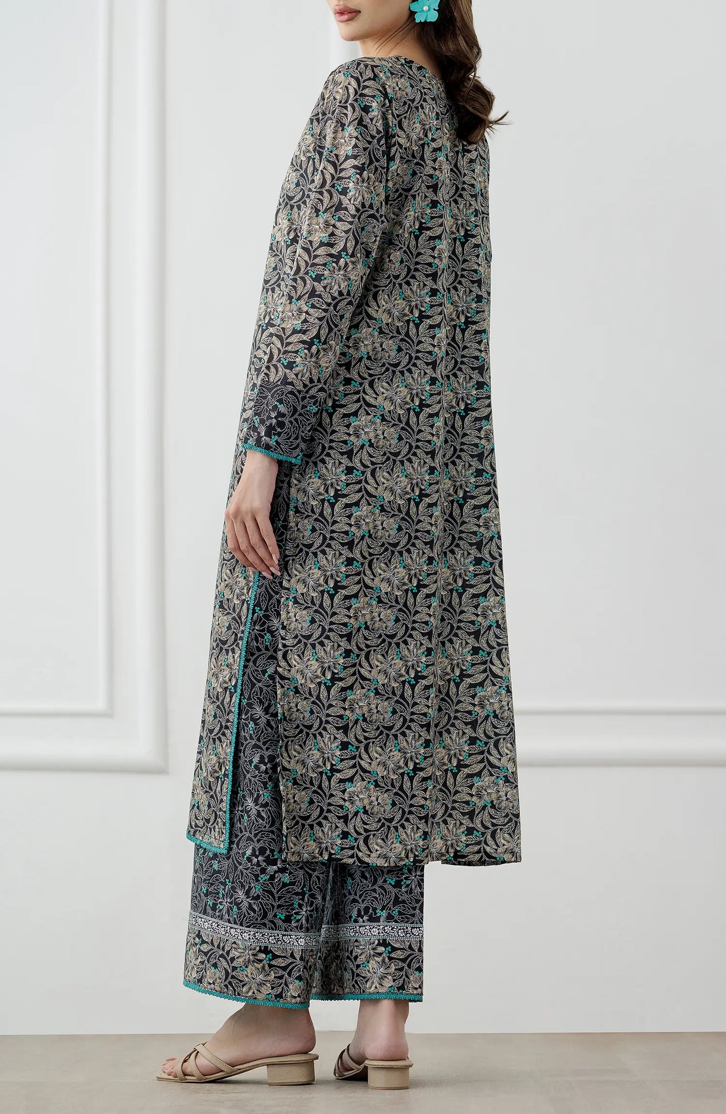 Woman wearing a floral kurta with matching pants. Stitched Printed Lawn Shirt & Pant - 2 Piece Suits (Co-ord Set) - WRCV25S-2008