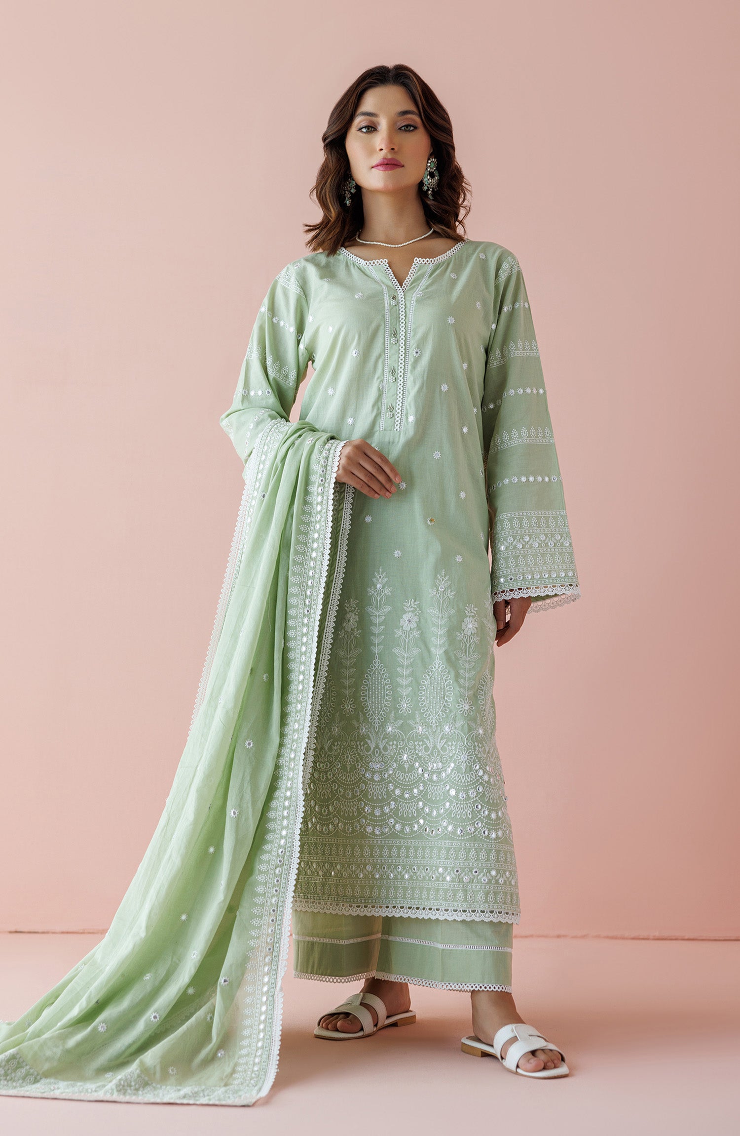 orient dress design 5 Best Embroidered Dresses for Women to Buy Online in Pakistan article