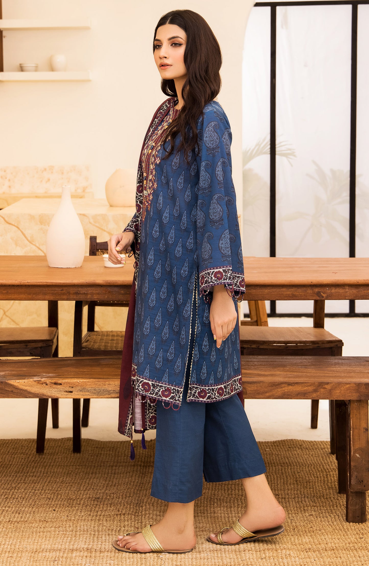 nrds-387-u-blue Unstitched 3 Piece winter Embroidered Khaddar Shirt , Khaddar Pant and Khaddar Dupatta