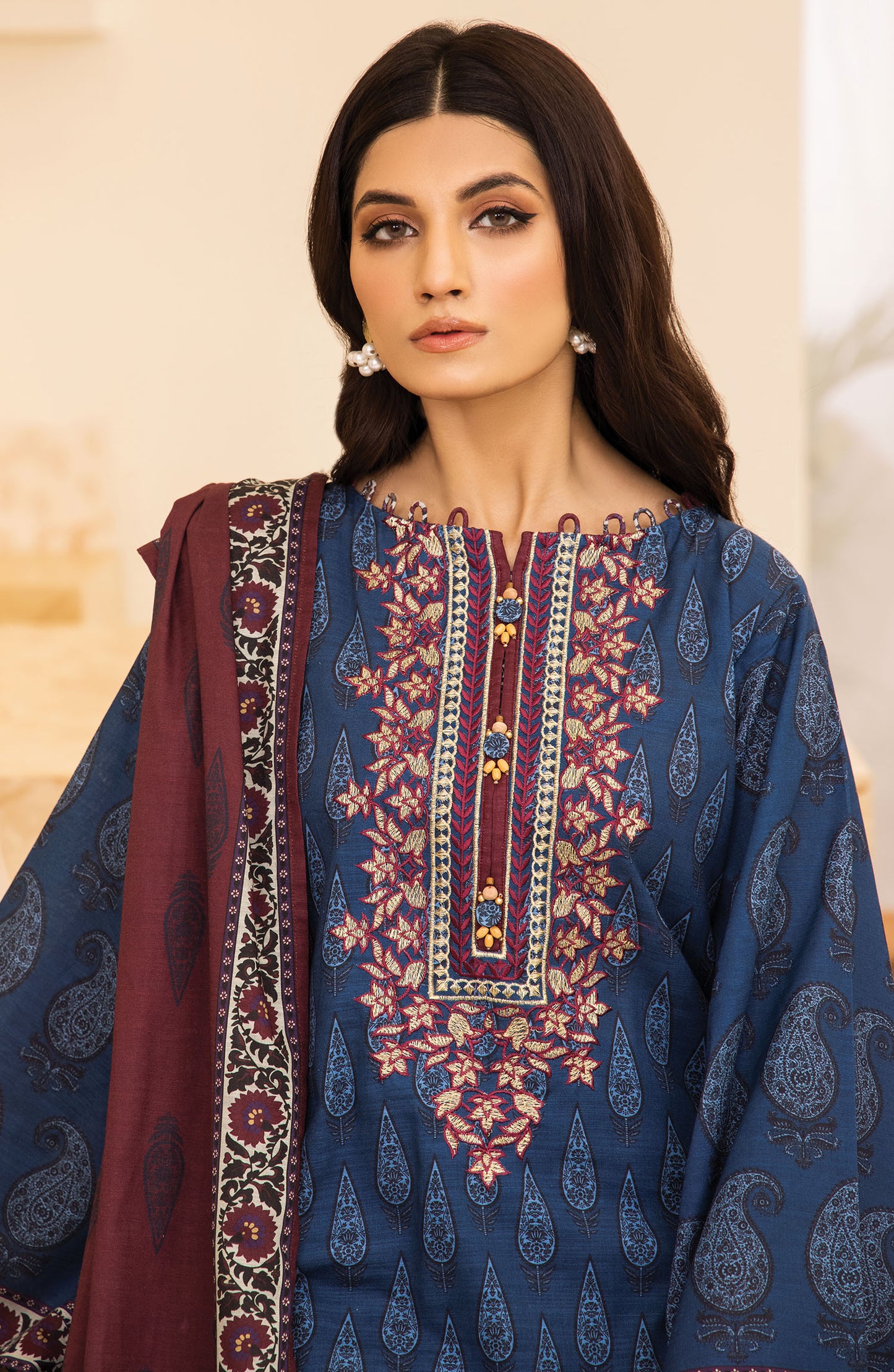 nrds-387-u-blue Unstitched 3 Piece winter  Embroidered Khaddar Shirt , Khaddar Pant and Khaddar Dupatta 