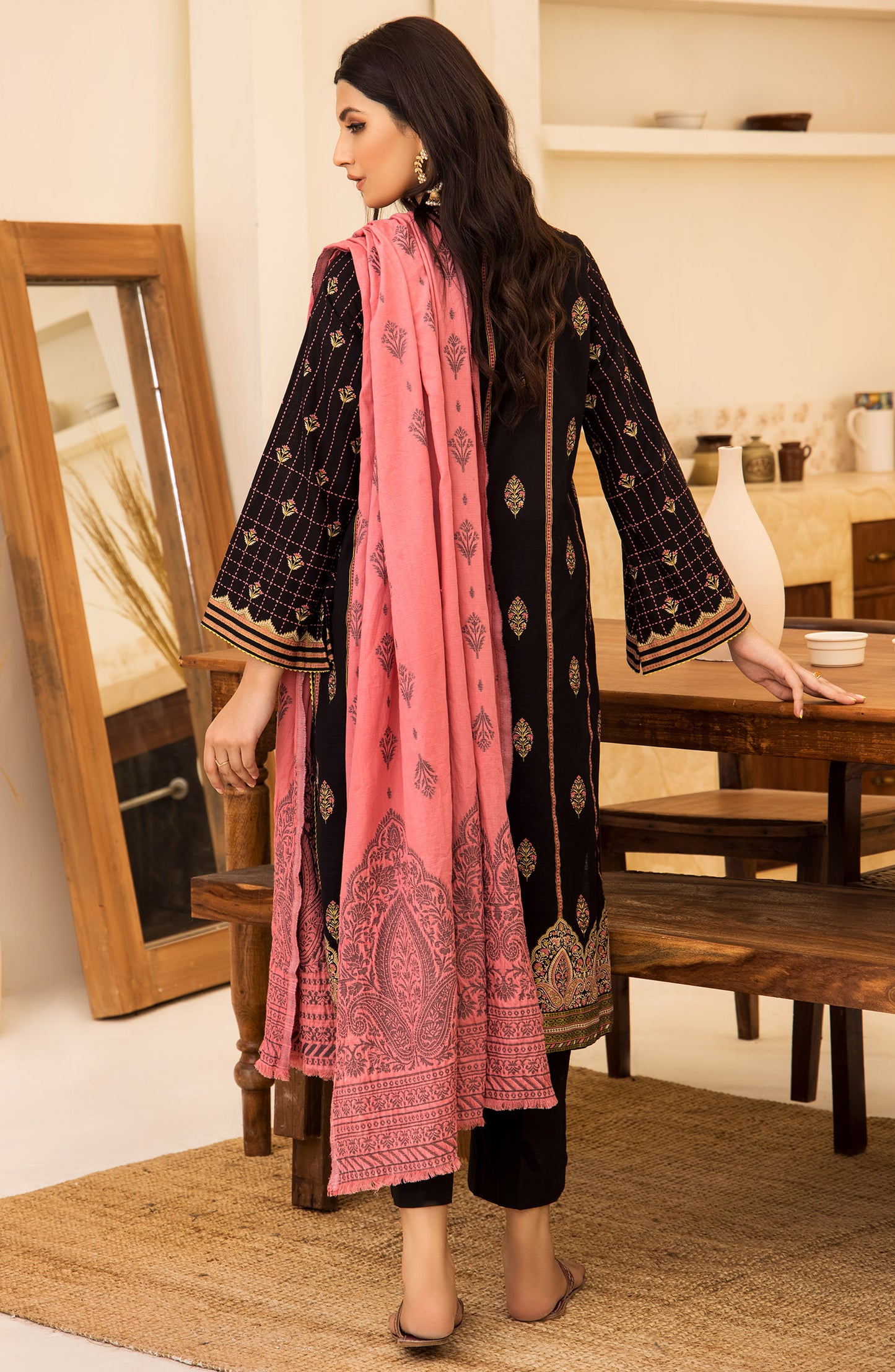otl-21-279-u-black Unstitched 3 Piece winter Embroidered Khaddar Shirt , Pant and Khaddar Dupatta