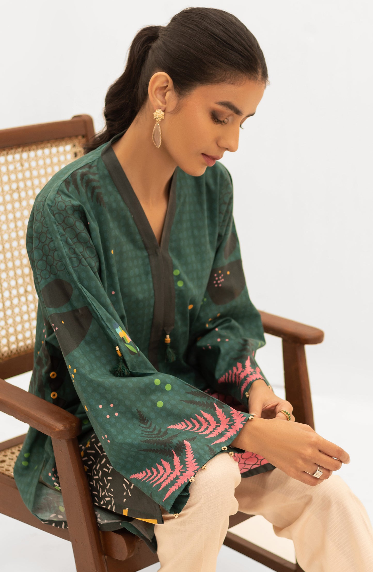 OTL-22-004/U RED LAWN  UNSTITCHED SHIRT DUPATTA PANTS