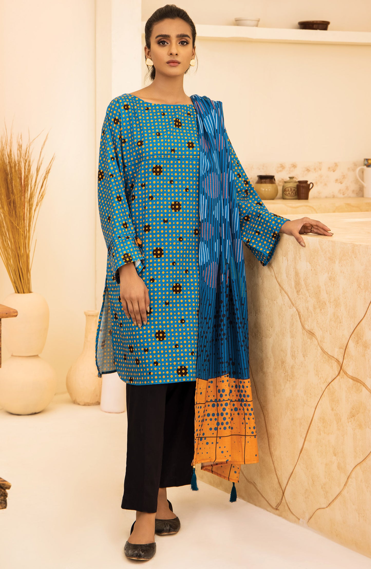 Unstitched 2 Piece Printed Khaddar Shirt and Shawl Dupatta