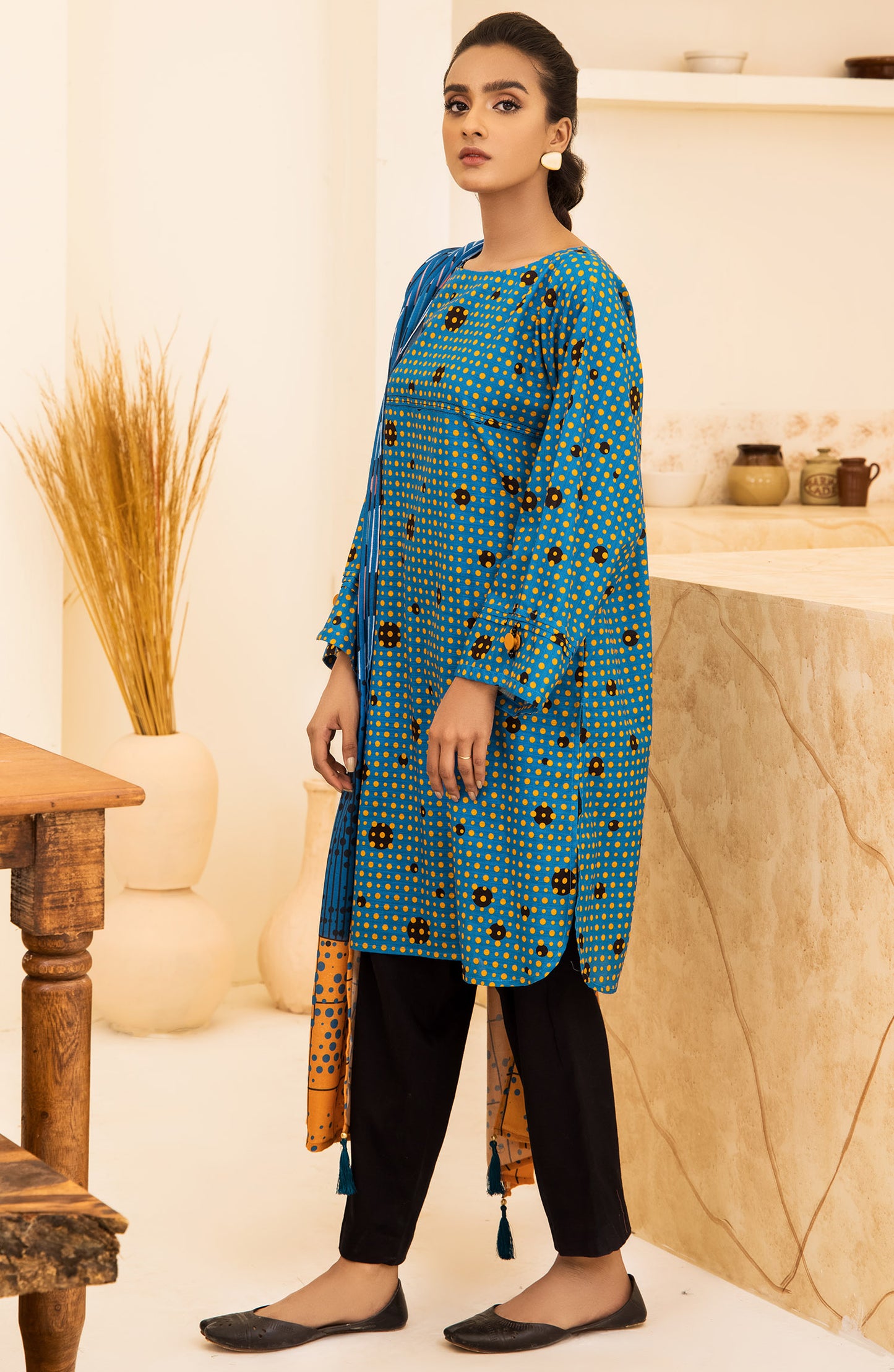 Unstitched 2 Piece Printed Khaddar Shirt and Shawl Dupatta
