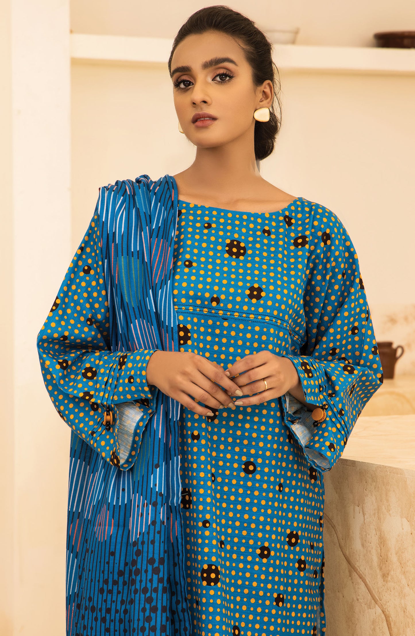 Unstitched 2 Piece Printed Khaddar Shirt and Shawl Dupatta