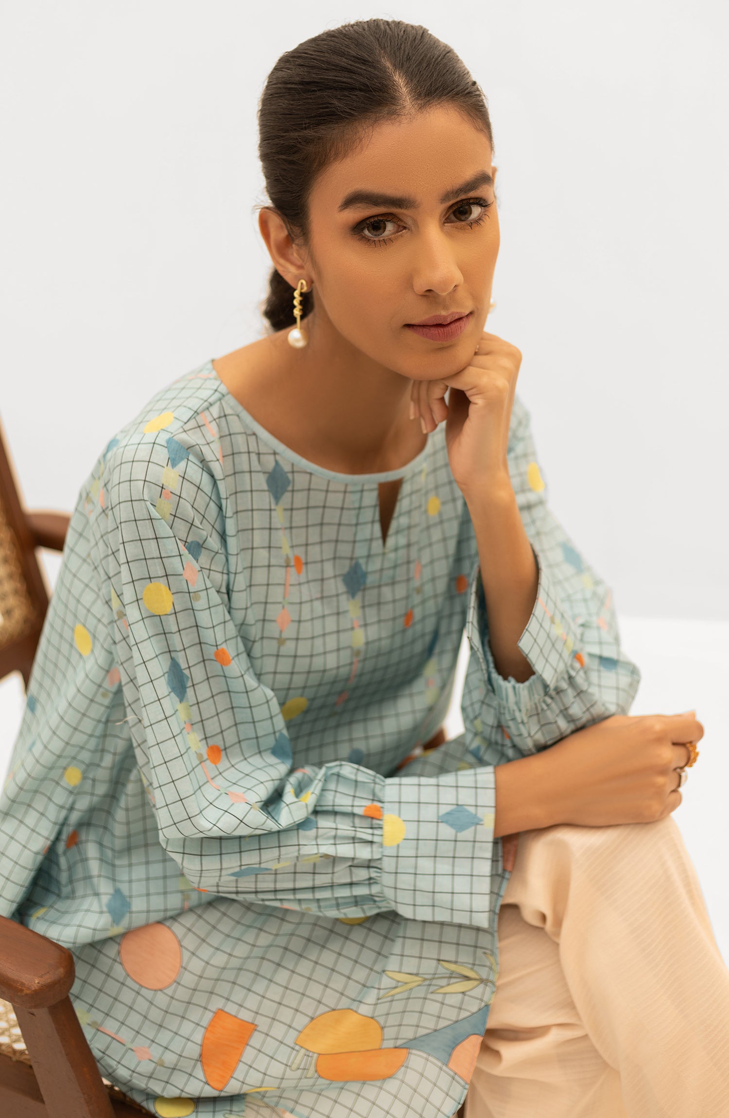 OTL-22-004/U RED LAWN  UNSTITCHED SHIRT DUPATTA PANTS