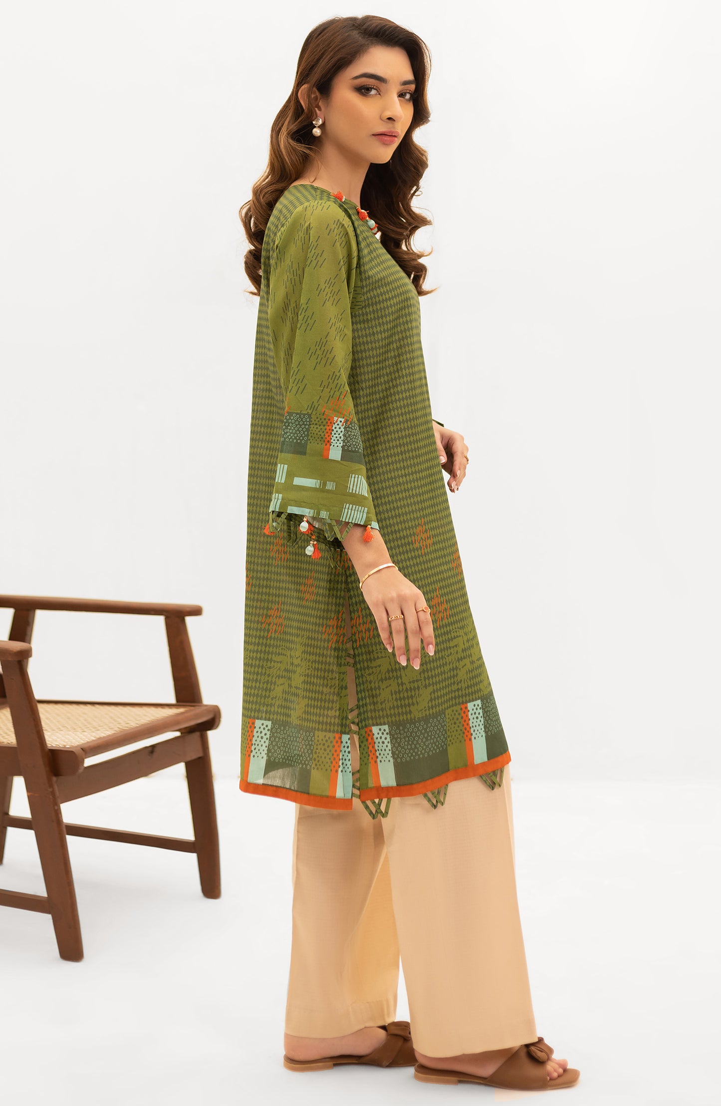 OTL-22-004/U RED LAWN  UNSTITCHED SHIRT DUPATTA PANTS