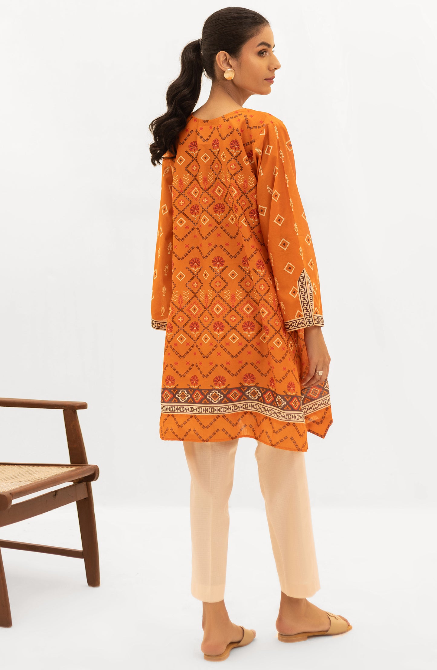 OTL-22-004/U RED LAWN  UNSTITCHED SHIRT DUPATTA PANTS